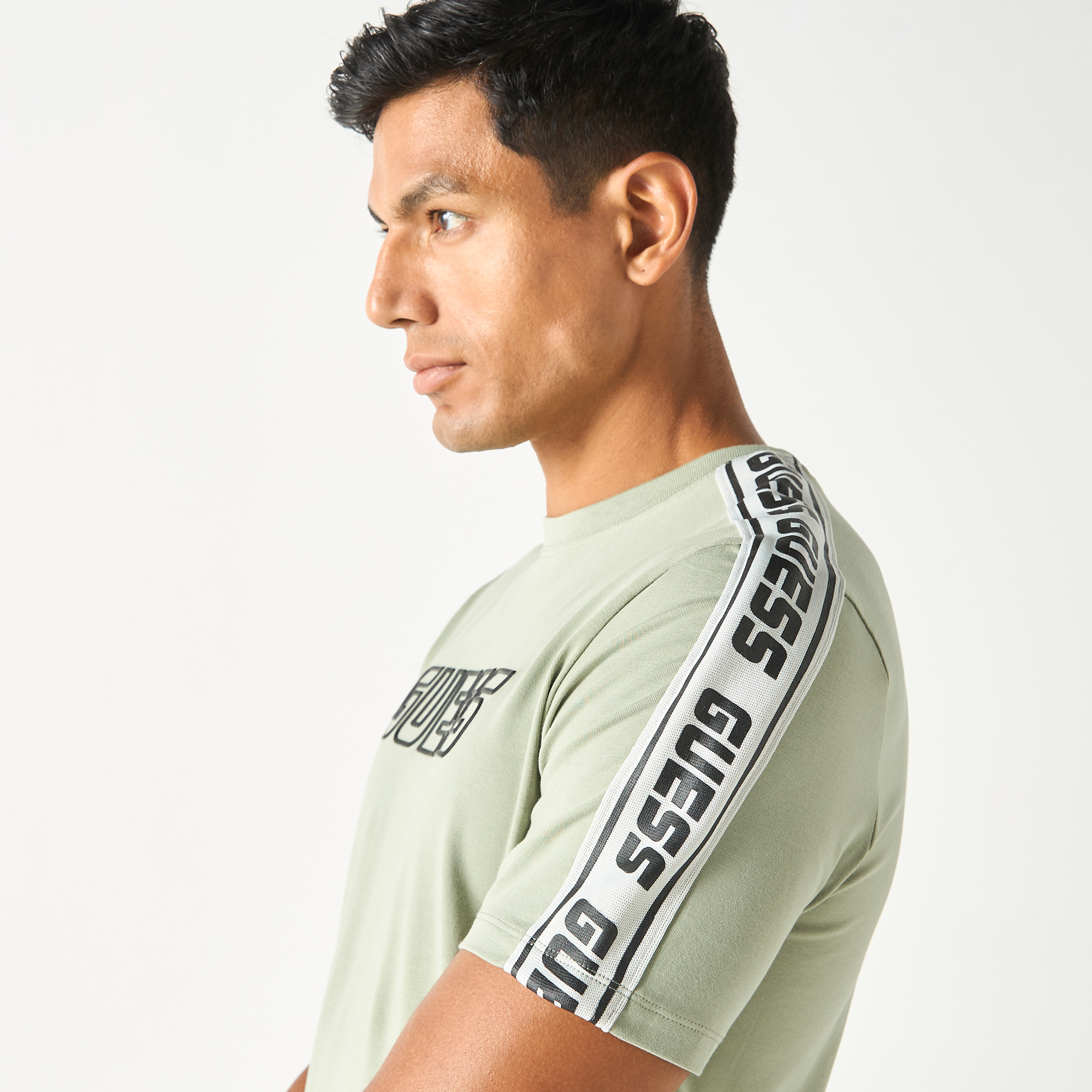 Guess Logo Print Crew Neck T-shirt with Short Sleeves-men-clothing-tshirtsandpolos-tshirts-image-4