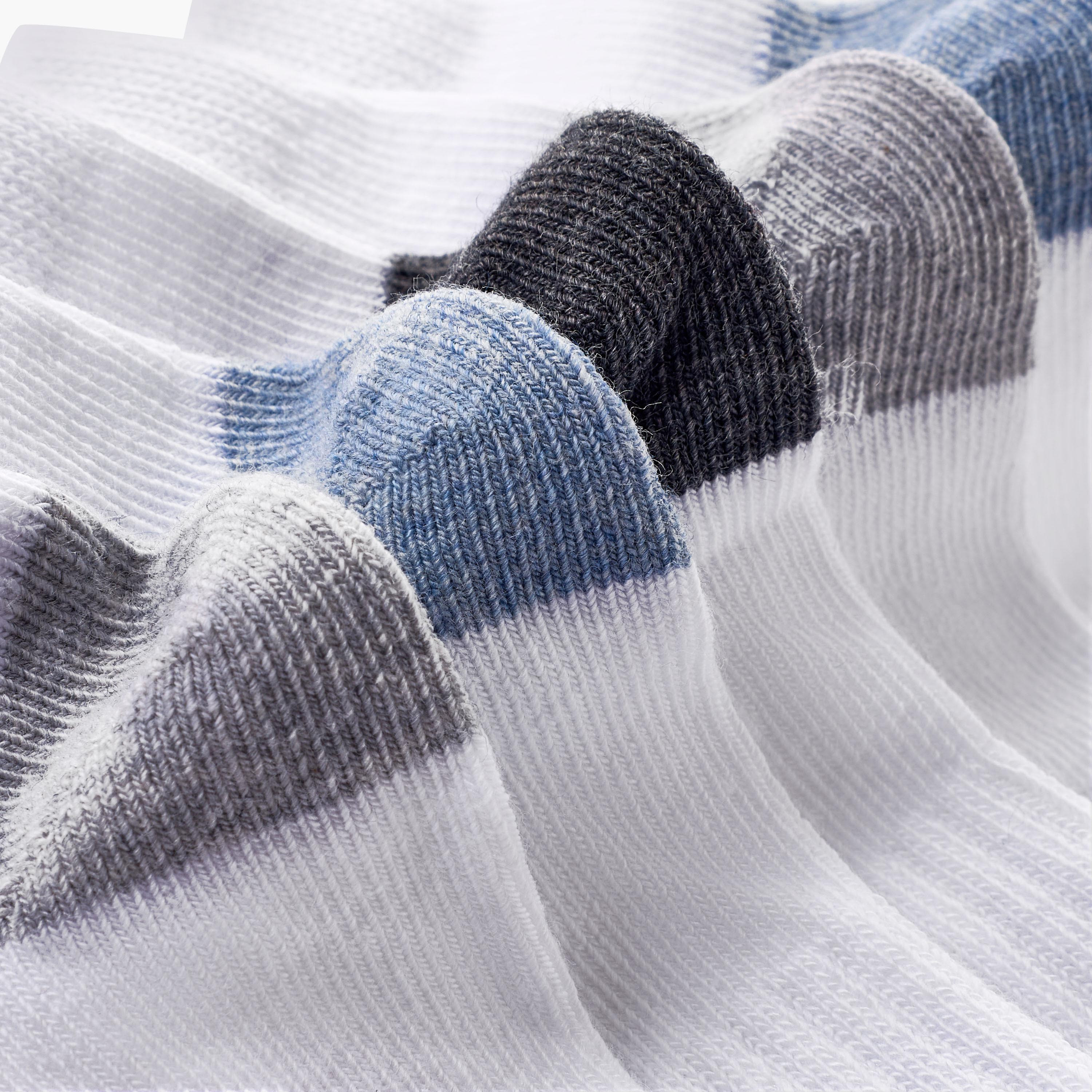 طقم جوارب للأولاد بطبعة مركبات البناء من جونيورز - 3 أزواج-boys-accessories-socks-image-4