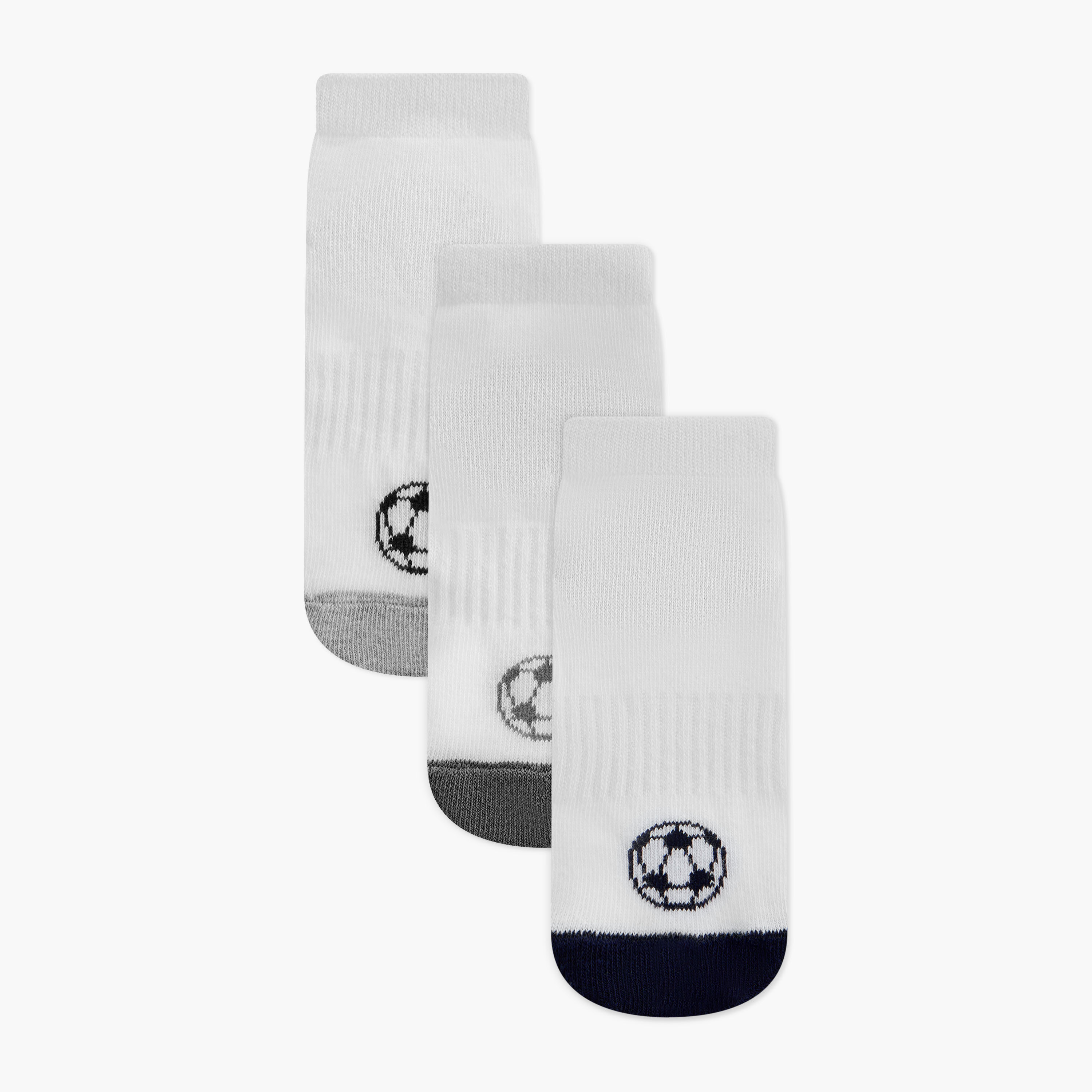 طقم جوارب 3 أزواج بطول الكاحل وطبعات كرة قدم من جونيورز-boys-accessories-socks-image-1