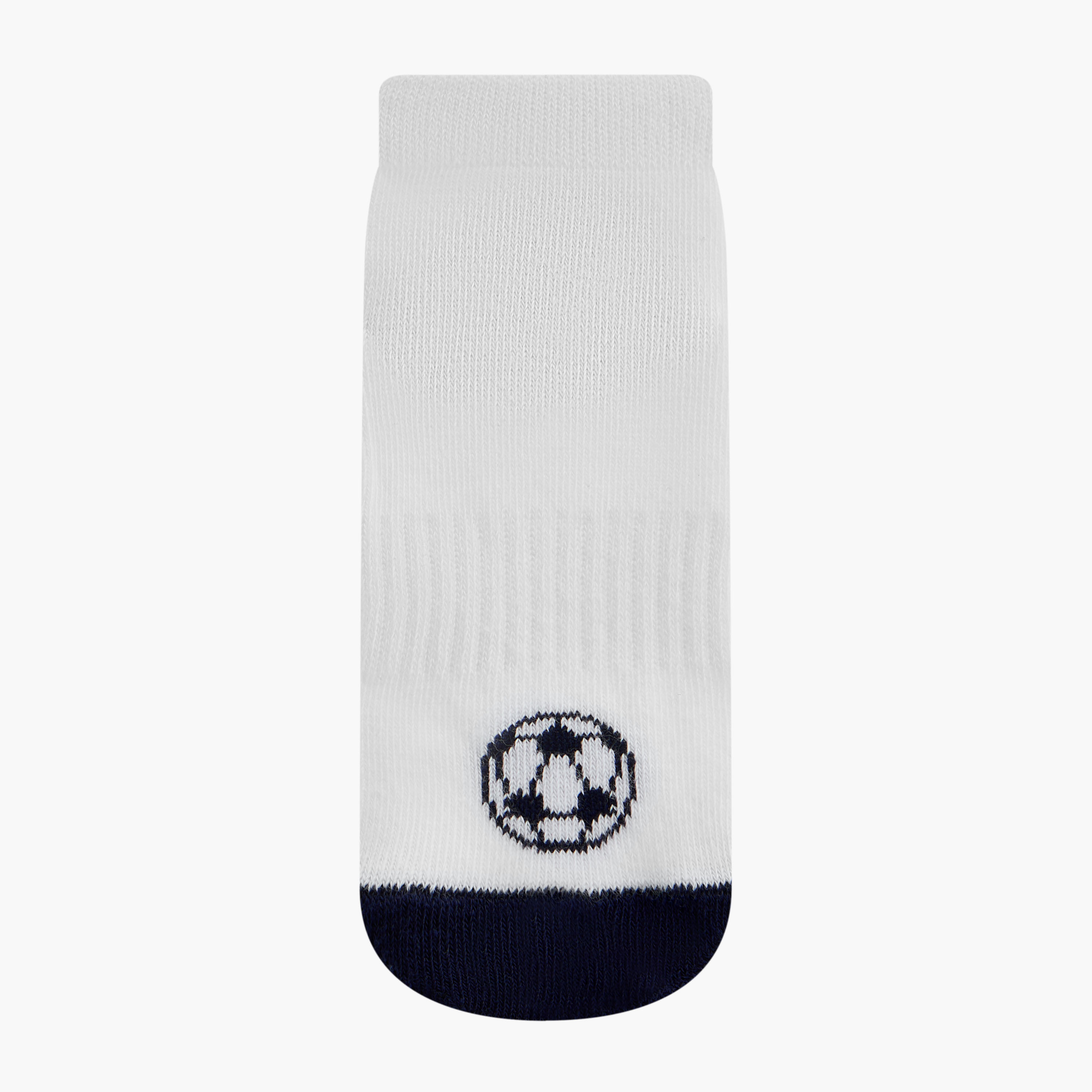 طقم جوارب 3 أزواج بطول الكاحل وطبعات كرة قدم من جونيورز-boys-accessories-socks-image-2