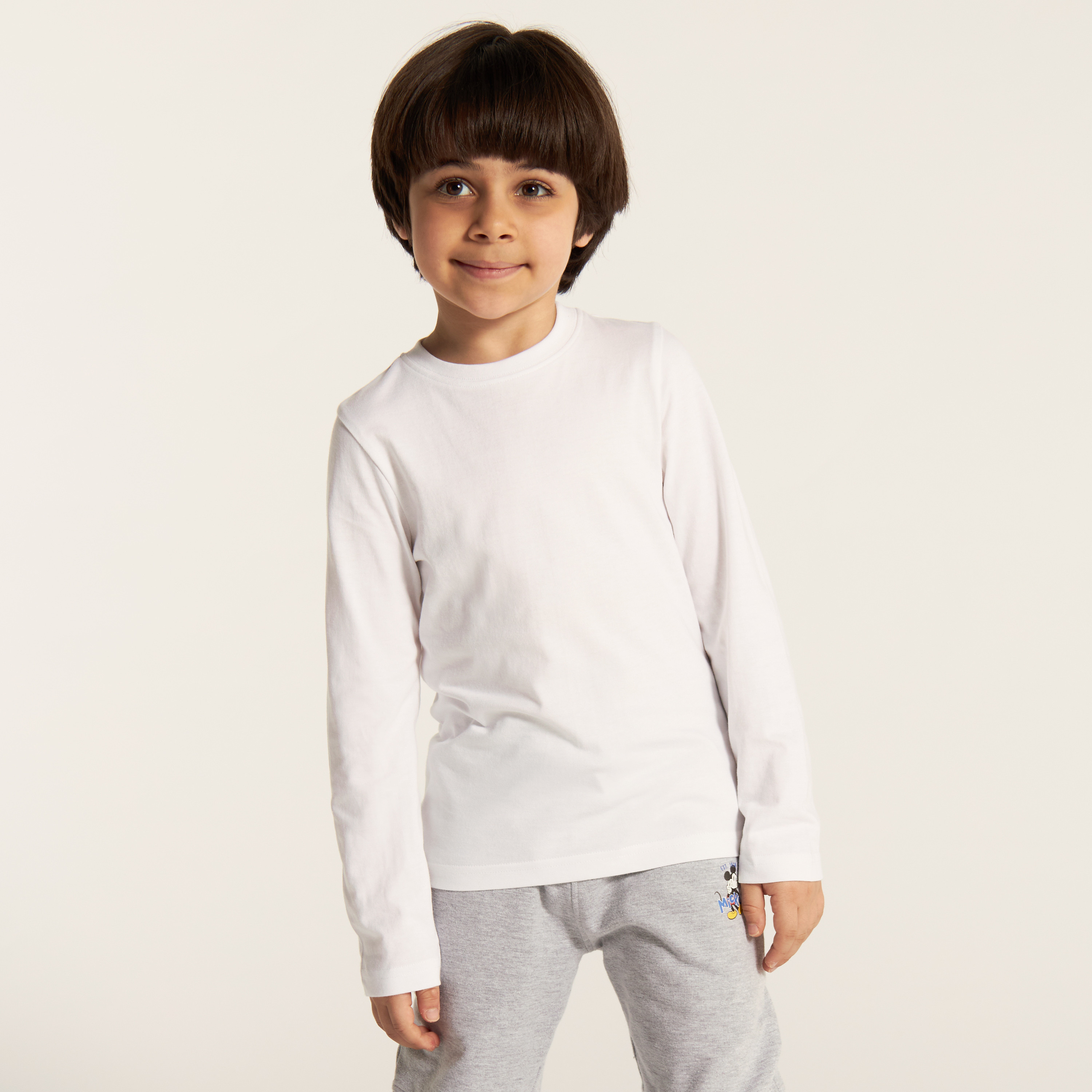 تيشيرت سادة بياقة ضيّقة وأكمام طويلة من جونيورز-boys-clothing-schoolwear-tshirtsandpolos-image-4