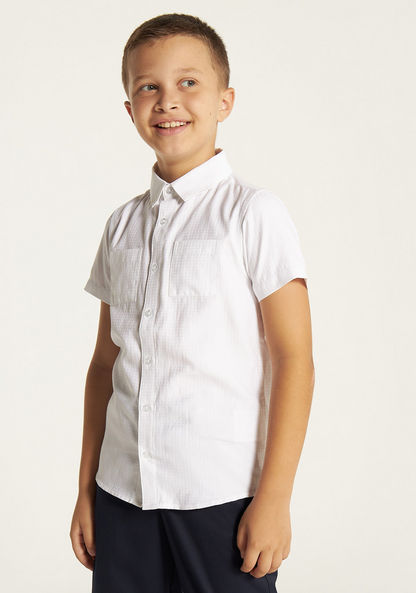 Juniors Textured Shirt with Short Sleeves and Pocket