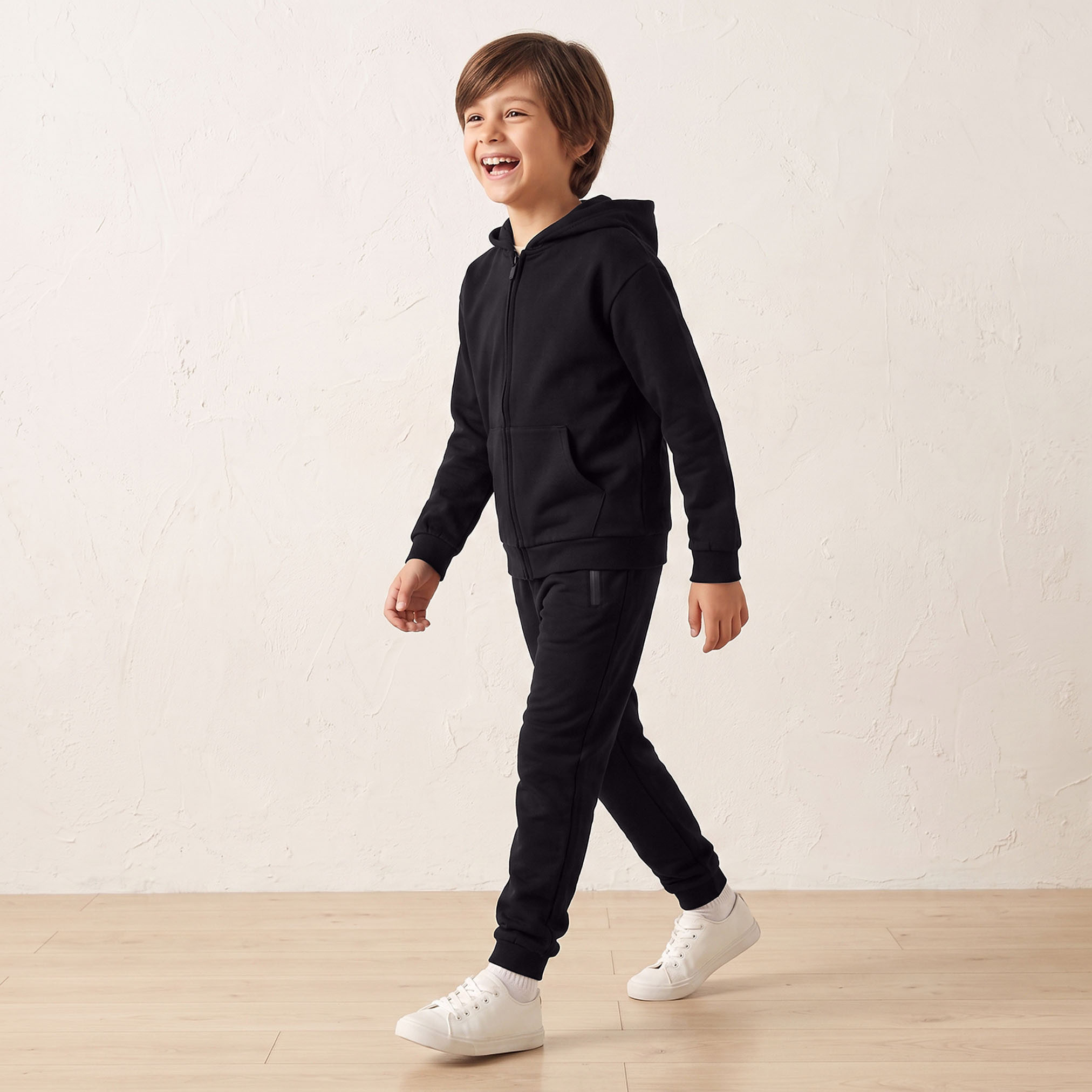 بنطلون رياضي سادة بجيوب ورباط إغلاق من جونيورز-boys-clothing-bottoms-joggersandtrackpants-image-6