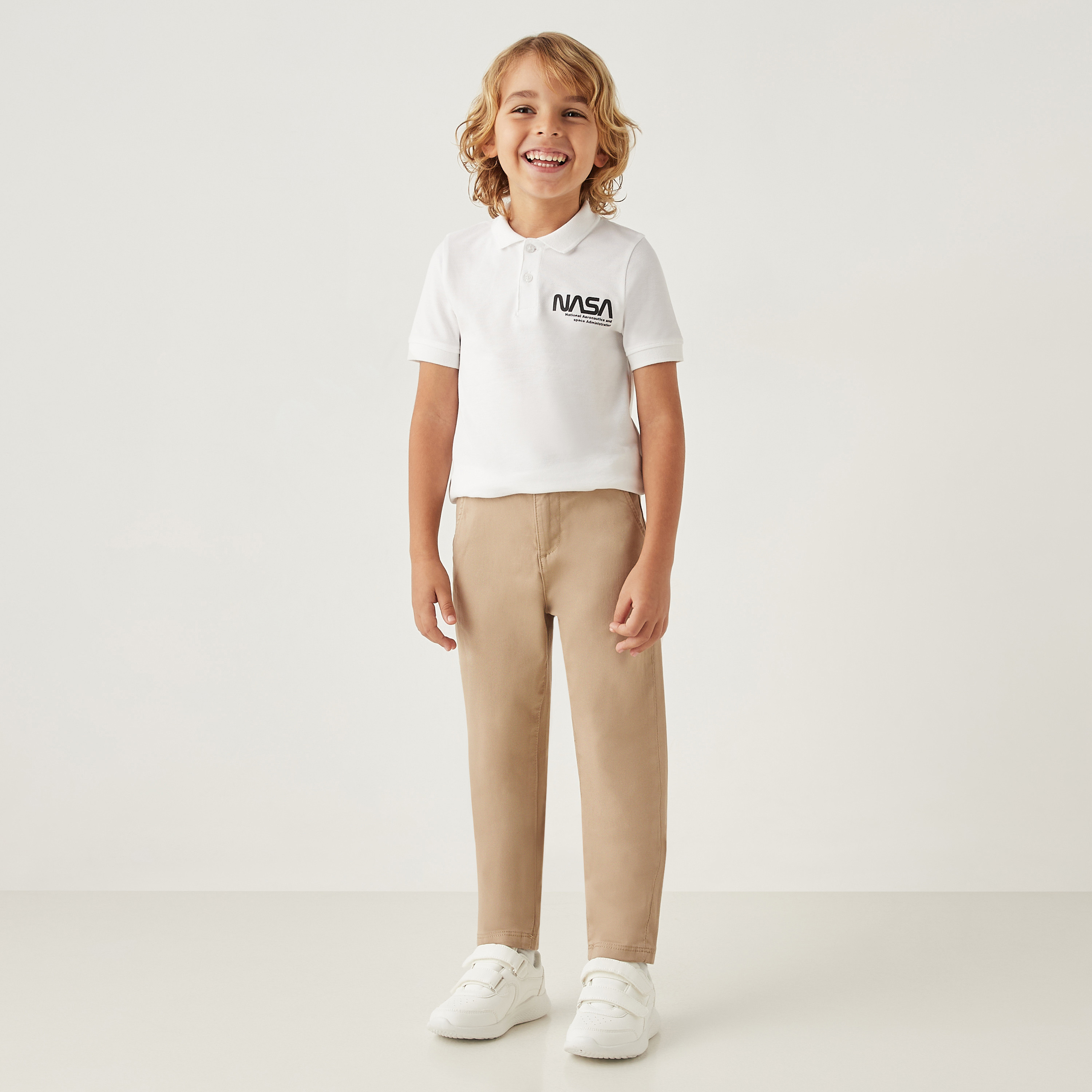 بنطلون رسمي سادة بجيوب وزر إغلاق من جونيورز-boys-clothing-bottoms-trousers-image-3