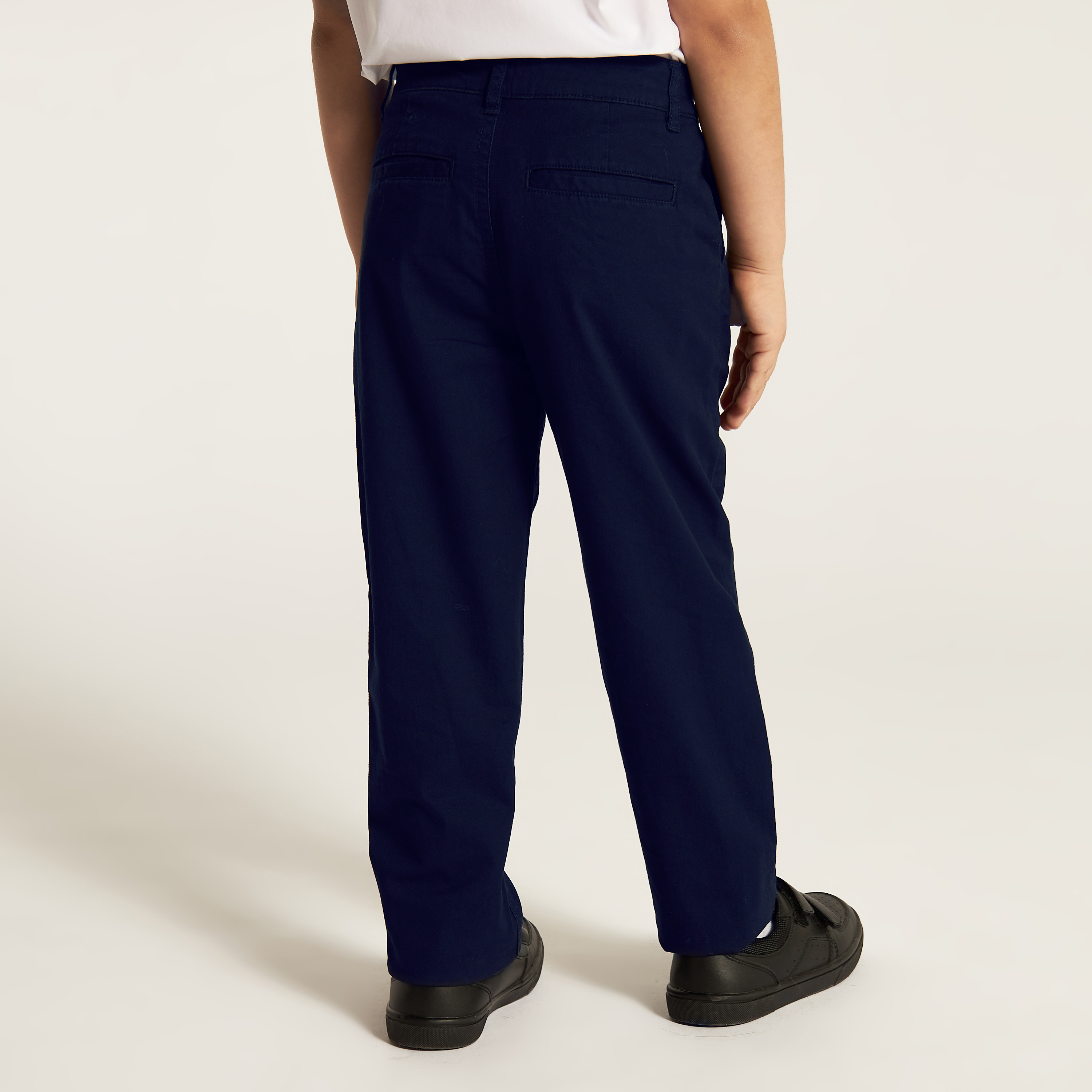 بنطلون رسمي سادة بجيوب وزر إغلاق من جونيورز-boys-clothing-bottoms-trousers-image-1