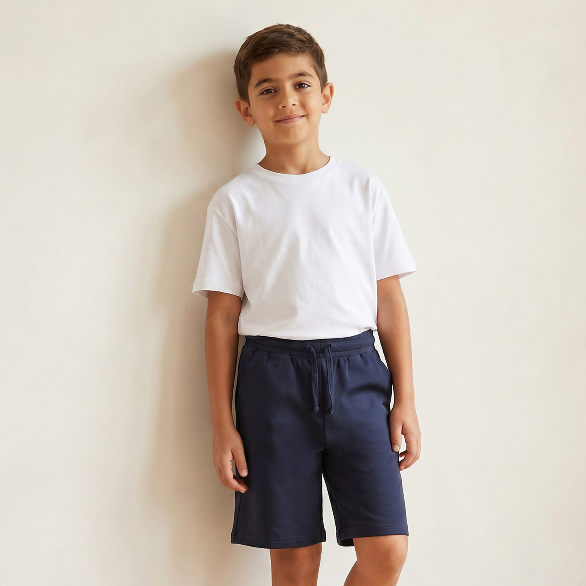 شورت سادة بجيوب ورباط إغلاق من جونيورز-boys-clothing-schoolwear-bottoms-shorts-image-6