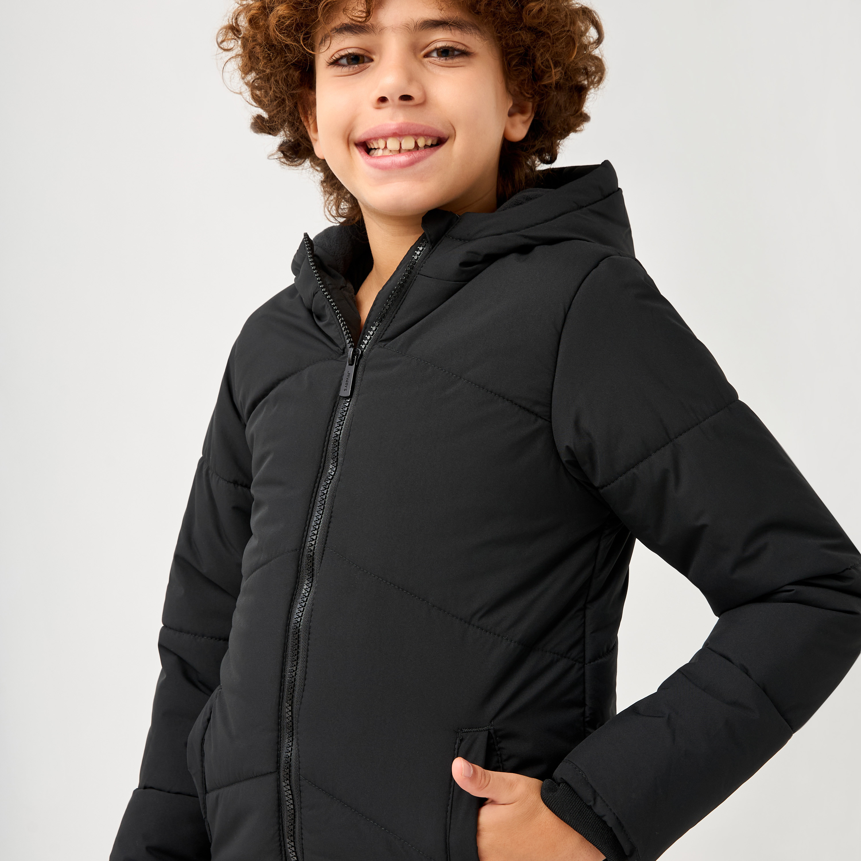 جاكيت سادة بأكمام طويلة وسحّاب إغلاق من جونيورز-boys-clothing-jacketsandcoats-image-1
