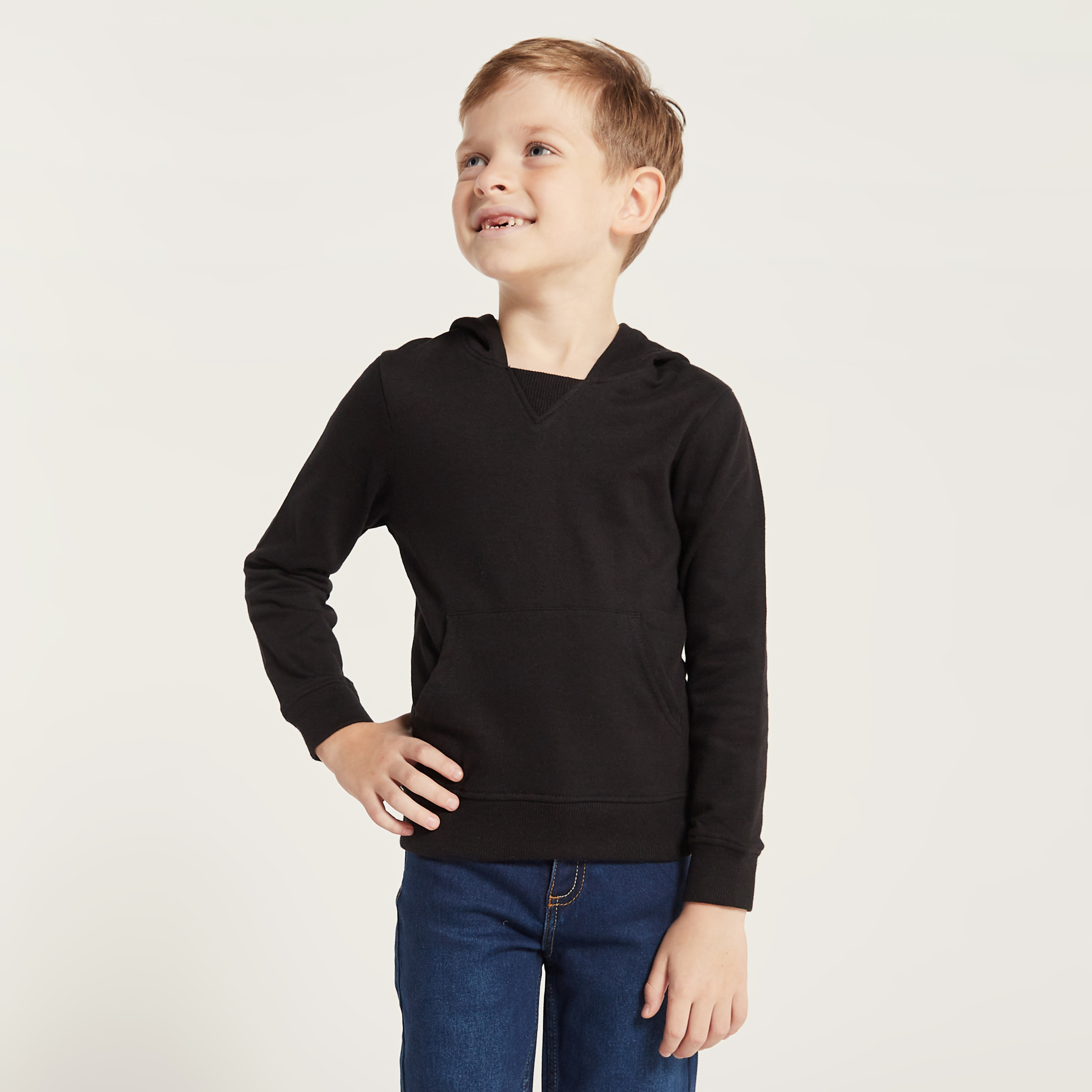 سويت شيرت سادة بقبعّة وجيوب من جونيورز-boys-clothing-sweatshirts-image-4