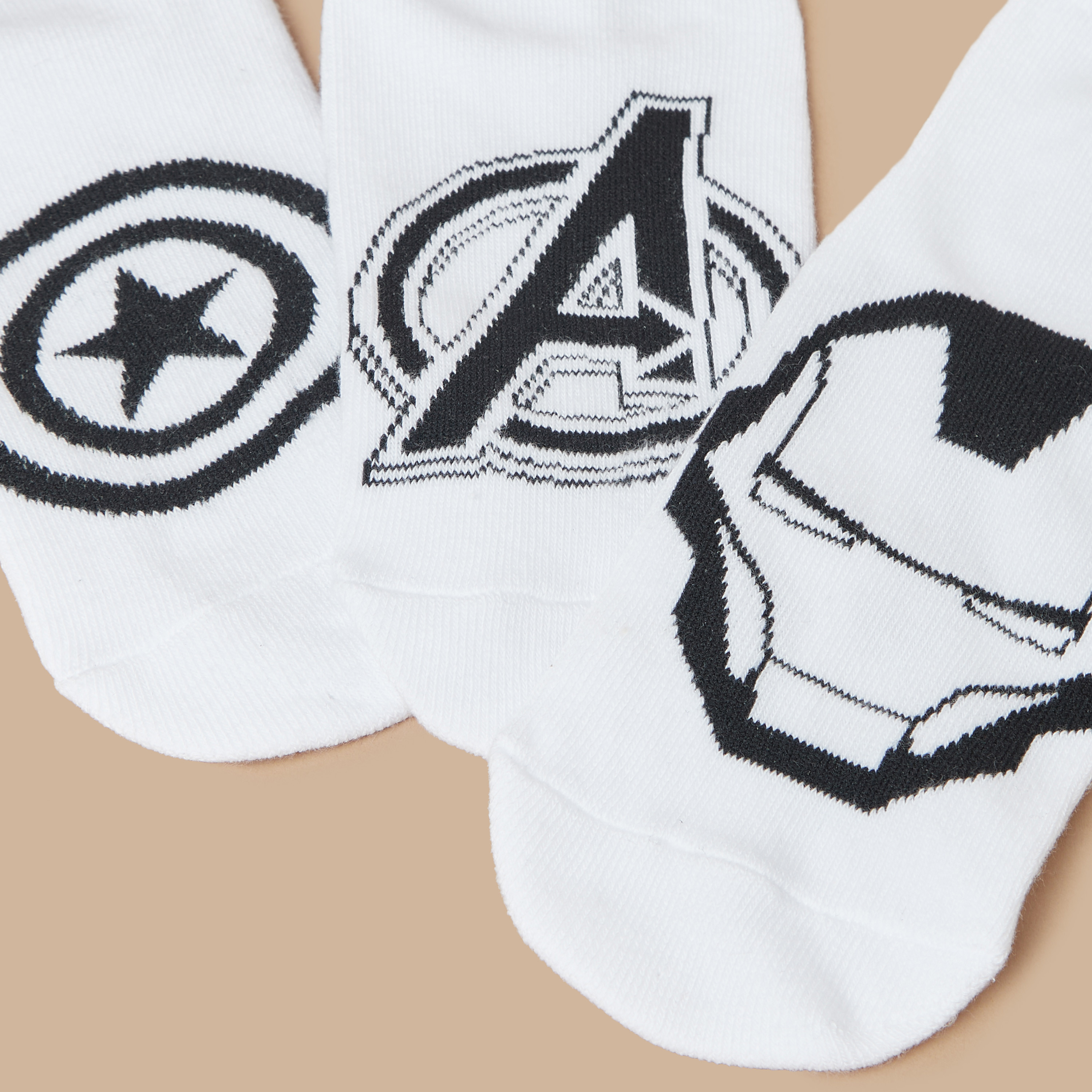 جوارب طول الكاحل بطبعات أفينجرز- طقم من 3 أزواج-boys-accessories-socks-image-3