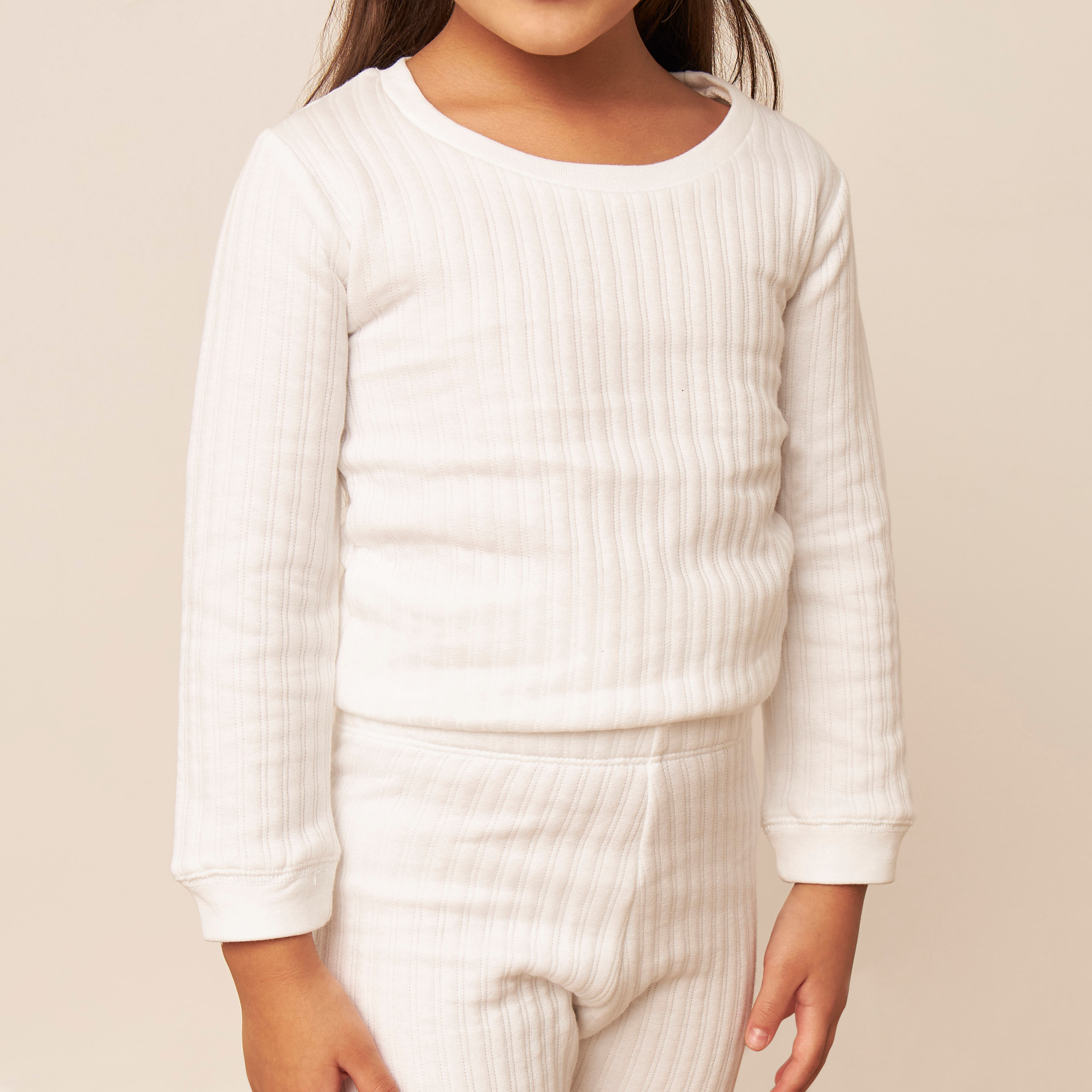 طقم بنطلون بيجاما وتيشيرت حراري بارز الملمس من جونيورز-baby-girls-clothing-winterwear-thermalsets-image-2