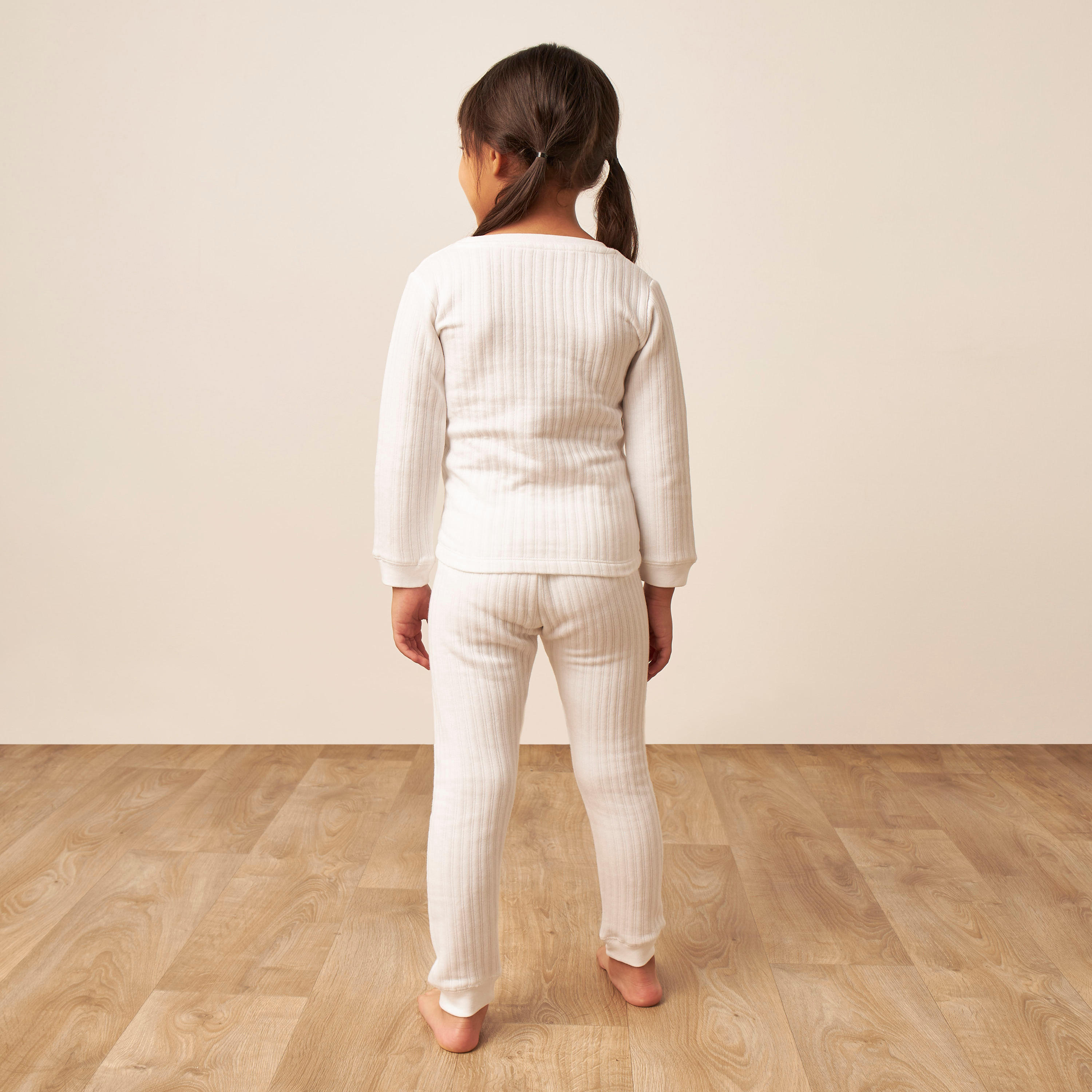 طقم بنطلون بيجاما وتيشيرت حراري بارز الملمس من جونيورز-baby-girls-clothing-winterwear-thermalsets-image-1