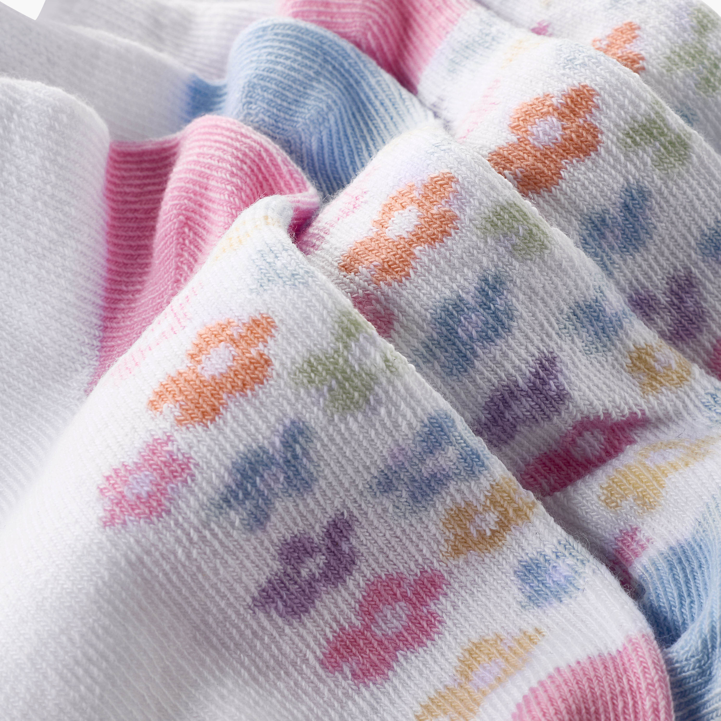 طقم جوارب 3 أزواج للبنات بطبعات زهرية من جونيورز-girls-accessories-socks-image-4