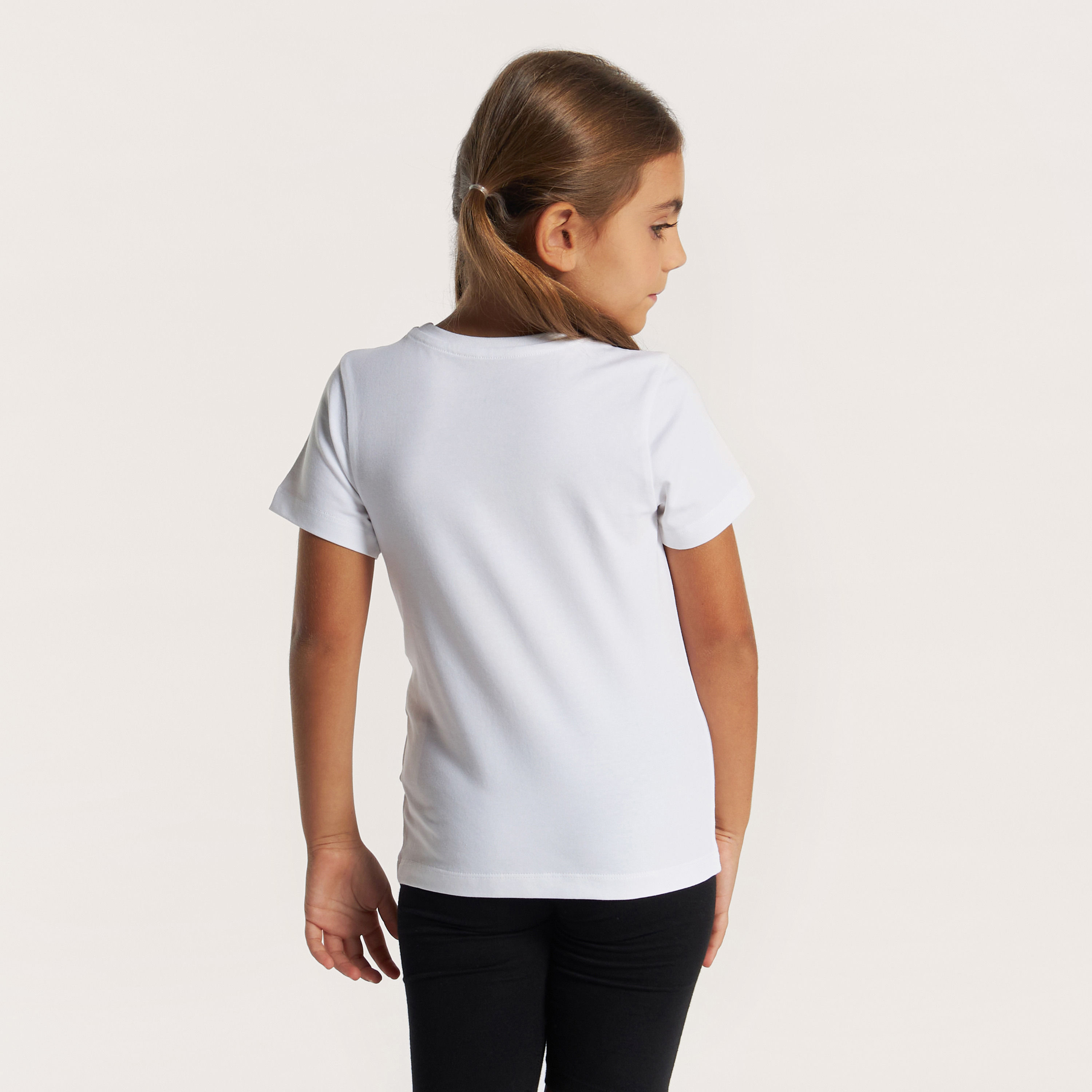 تيشيرت سادة بياقة ضيّقة وأكمام قصيرة من جونيورز-girls-clothing-schoolwear-tshirts-image-4