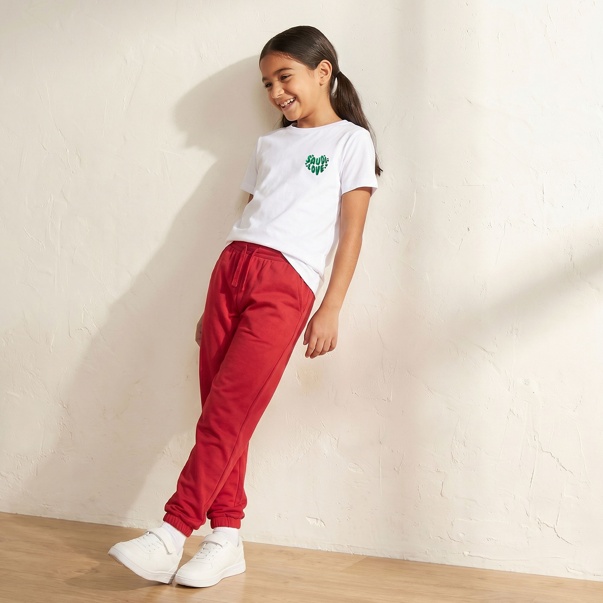 تيشيرت بياقة ضيقة وأكمام قصيرة وطبعات السعودية من جونيورز-girls-clothing-schoolwear-tshirts-image-5