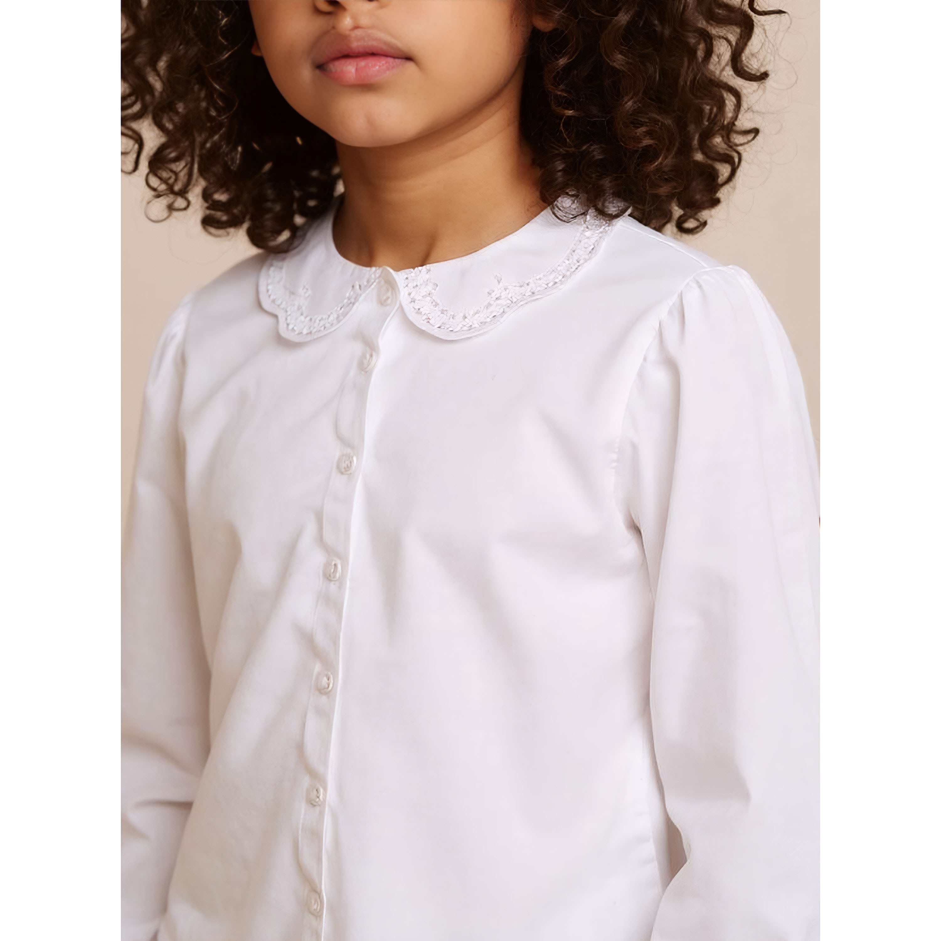 قميص سادة بأكمام طويلة وياقة بيتر بان من جونيورز-girls-clothing-blousesandshirts-image-4