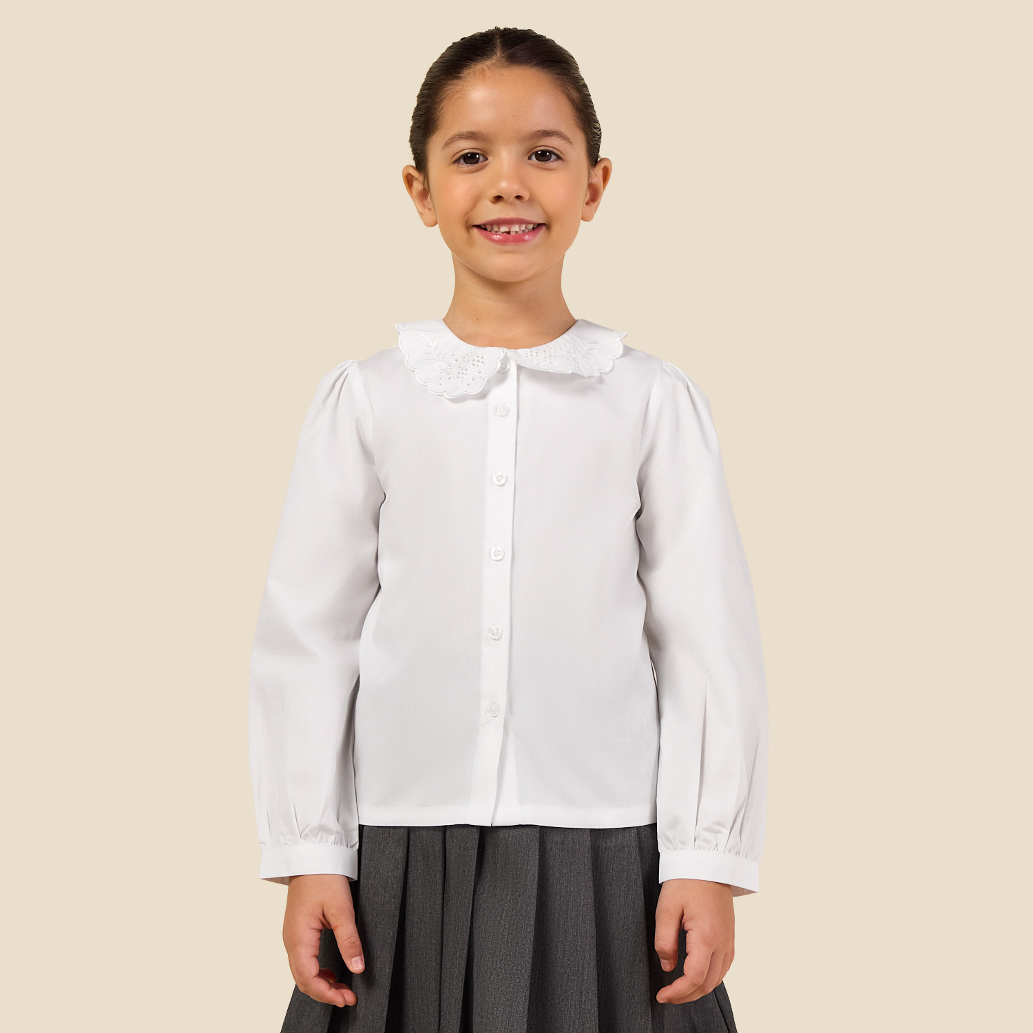 قميص مدرسي أبيض بياقة بيتر بان للبنات من جونيورز-girls-clothing-blousesandshirts-image-1