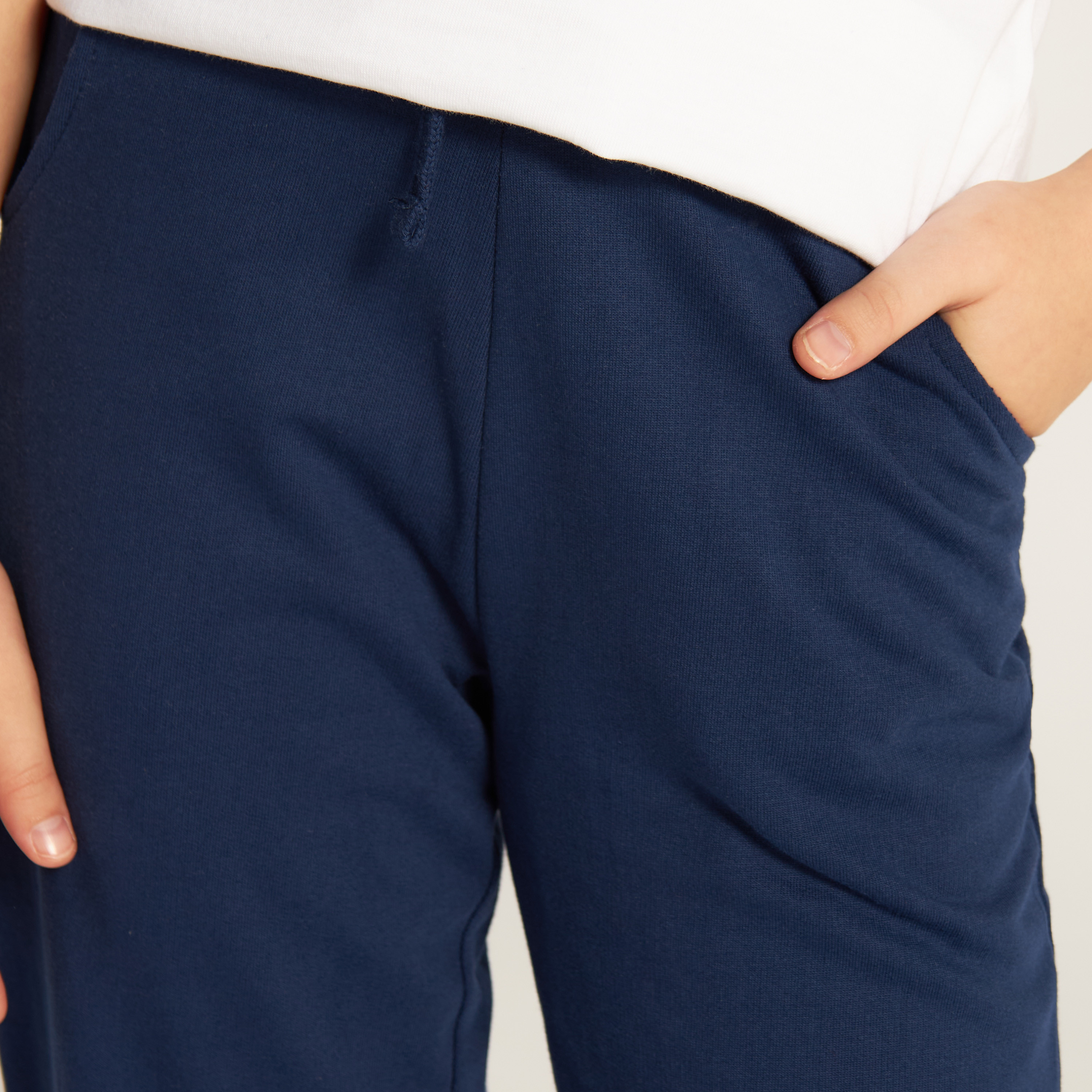 Juniors Solid Joggers with Drawstring Closure and Pockets-girls-clothing-schoolwear-bottoms-joggers-image-3