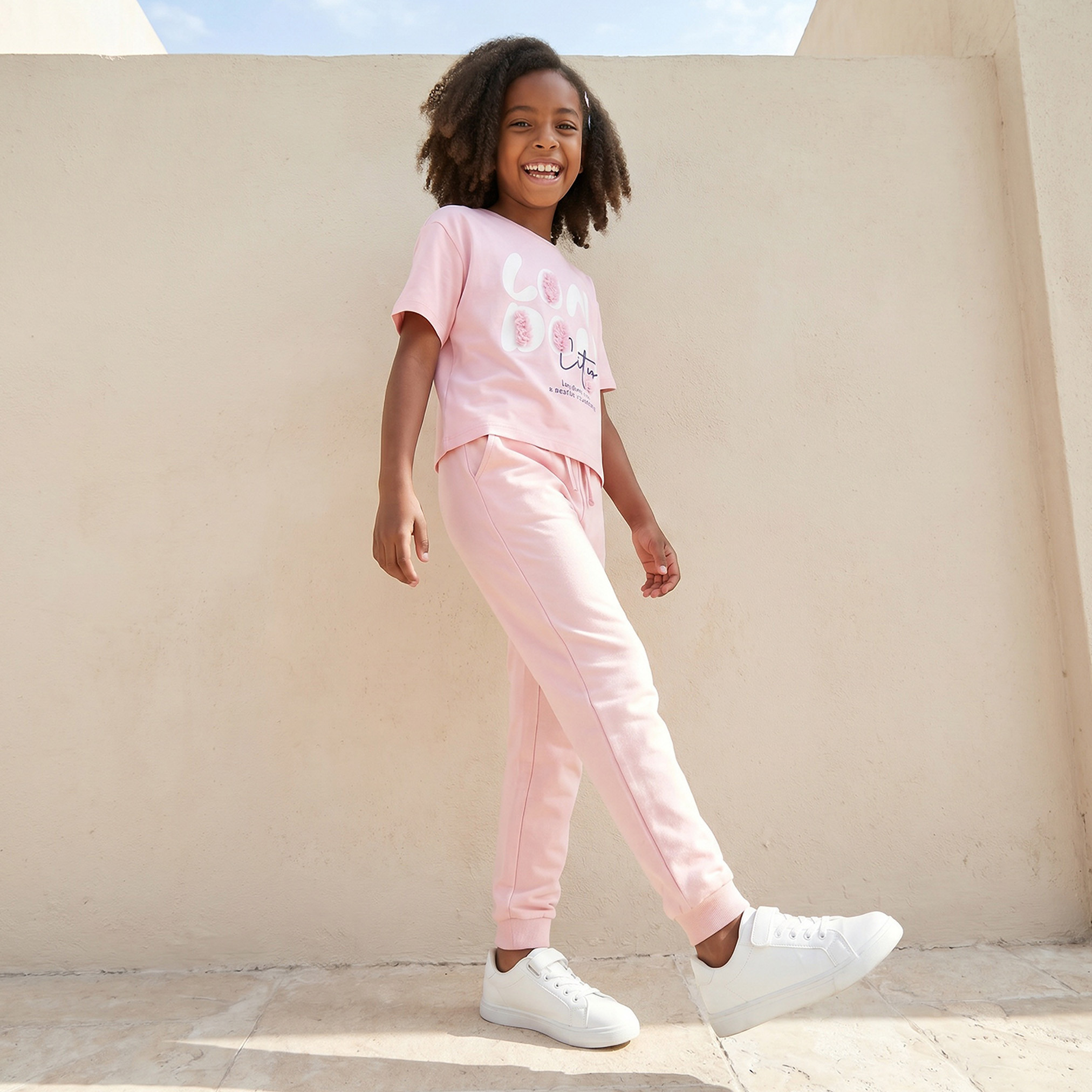 Juniors Solid Joggers with Drawstring Closure and Pockets-girls-clothing-schoolwear-bottoms-joggers-image-5