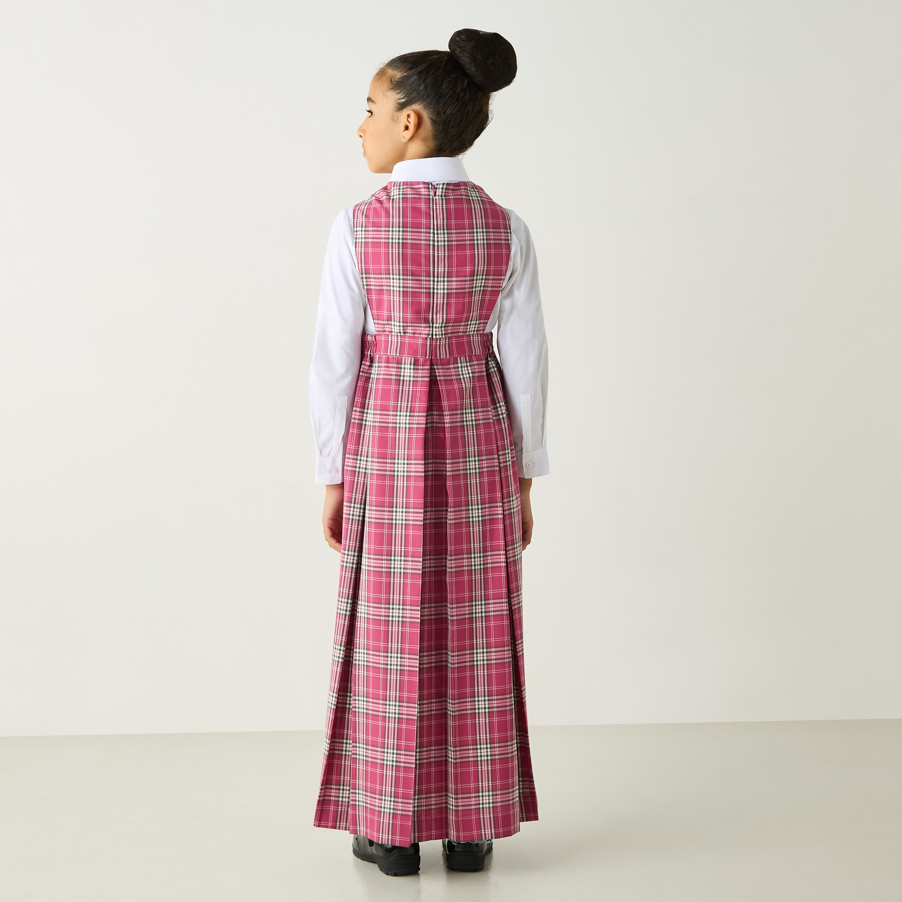 Juniors Checked Sleeveless Pinafore Dress with V-neck-girls-clothing-dressesandjumpsuits-image-3