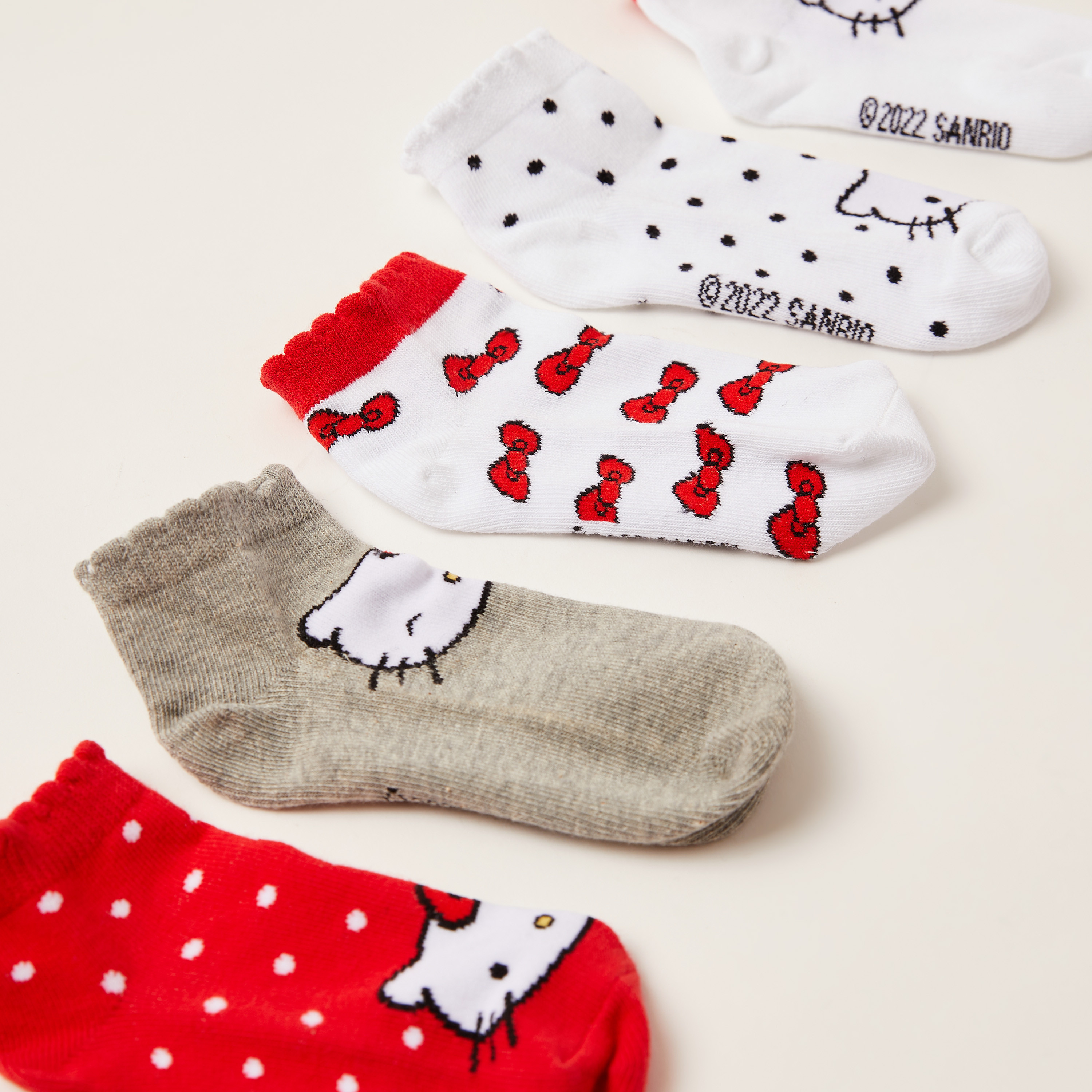 Hello kitty clearance socks h&m