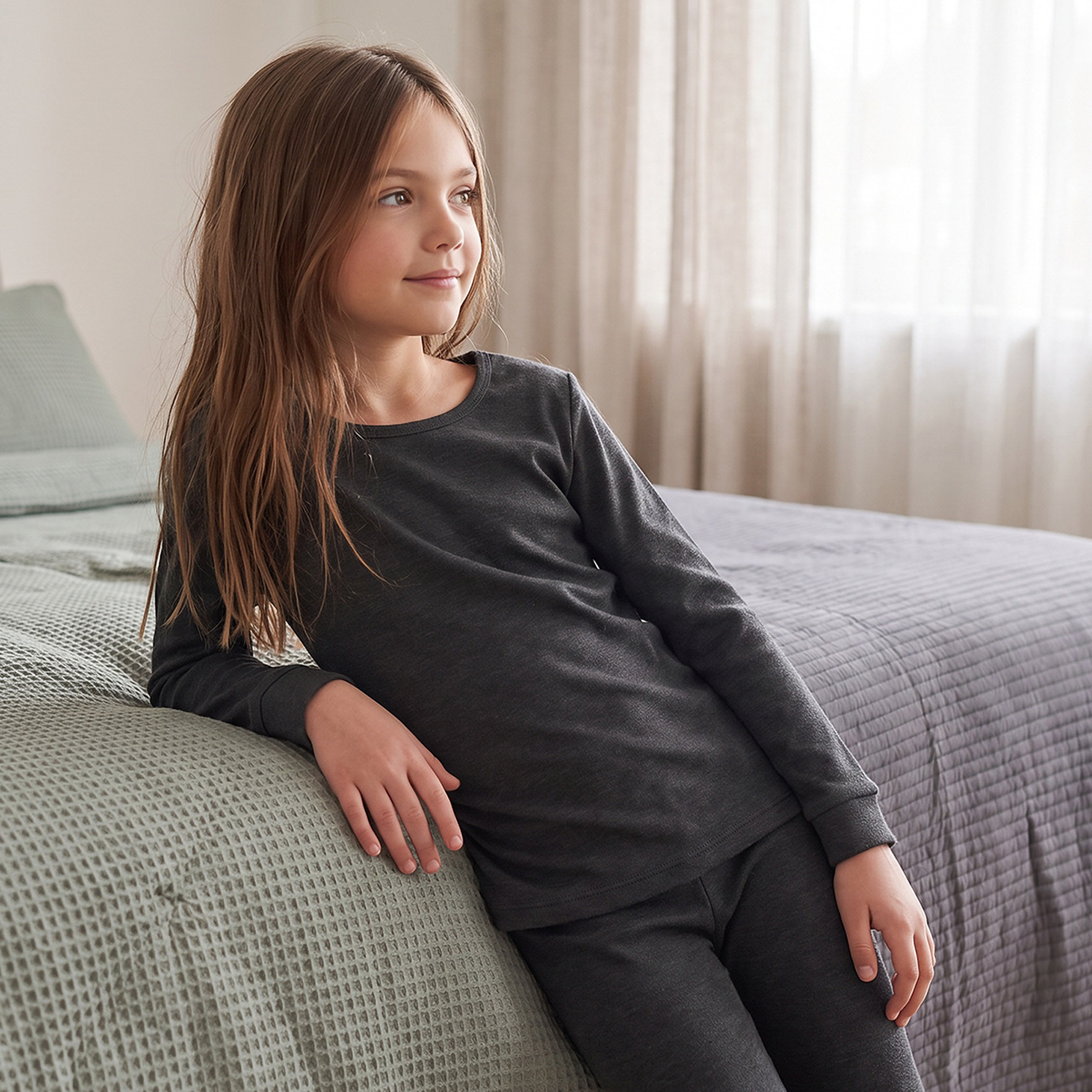 طقم ملابس حرارية بياقة ضيقة وأكمام طويلة بخصر مطاطي من جونيورز-girls-clothing-winterwear-thermalsets-image-2