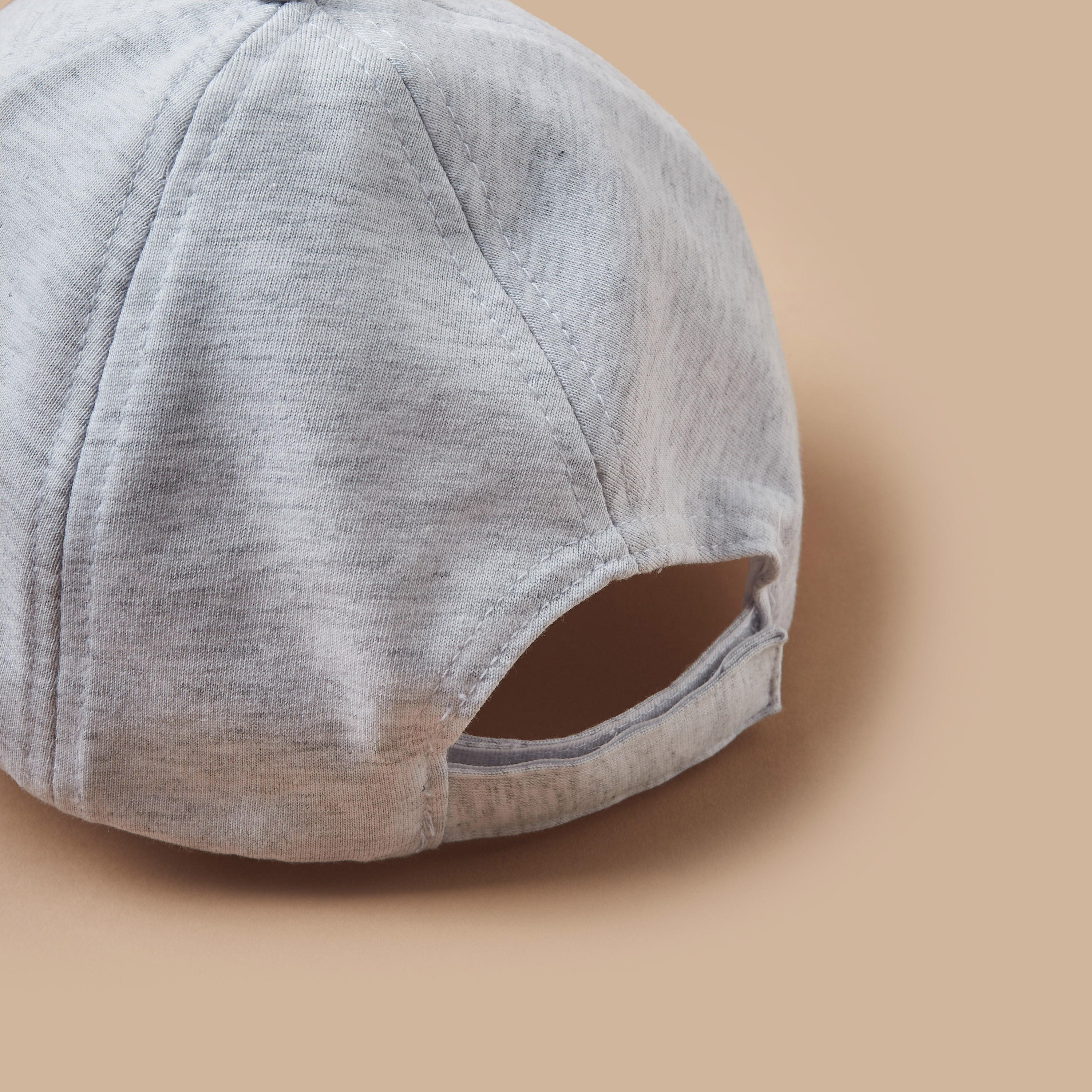 قبعة سادة بشريط إغلاق لاصق من جونيورز-boys-accessories-caps-image-4