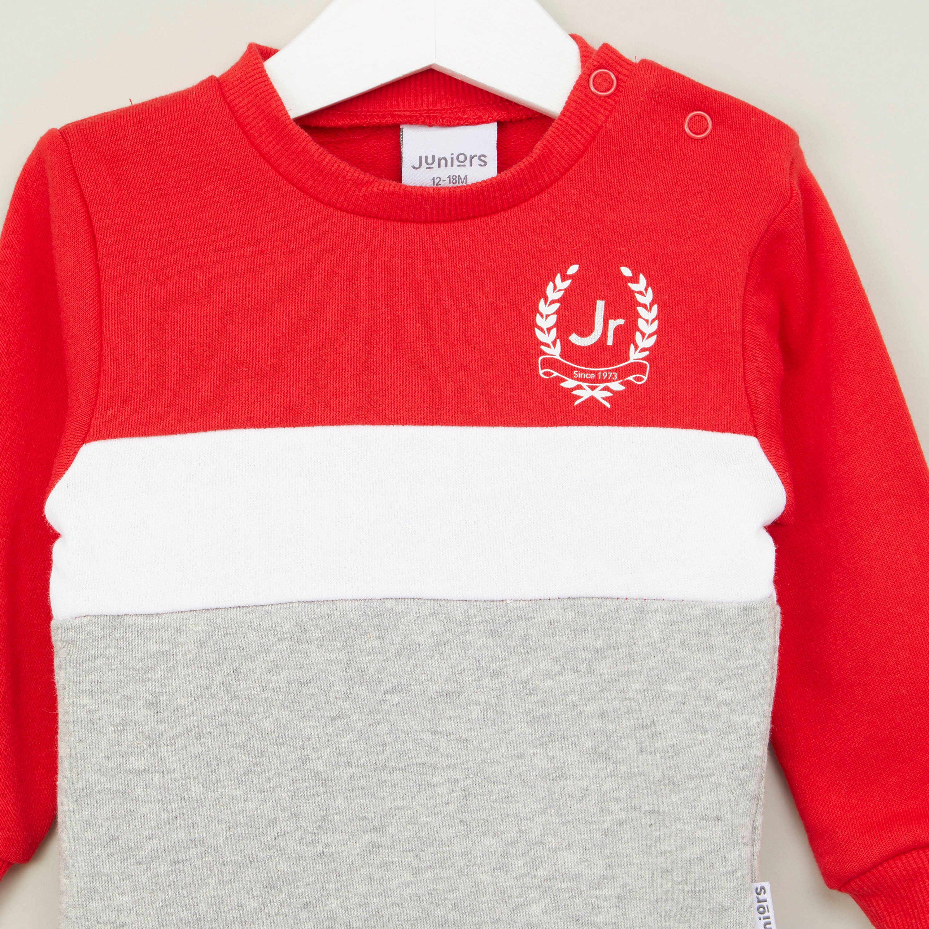 تيشيرت بنمط قوالب ملوّنة وأكمام طويلة  من جونيورز-baby-boys-clothing-tshirtsandpolos-image-2