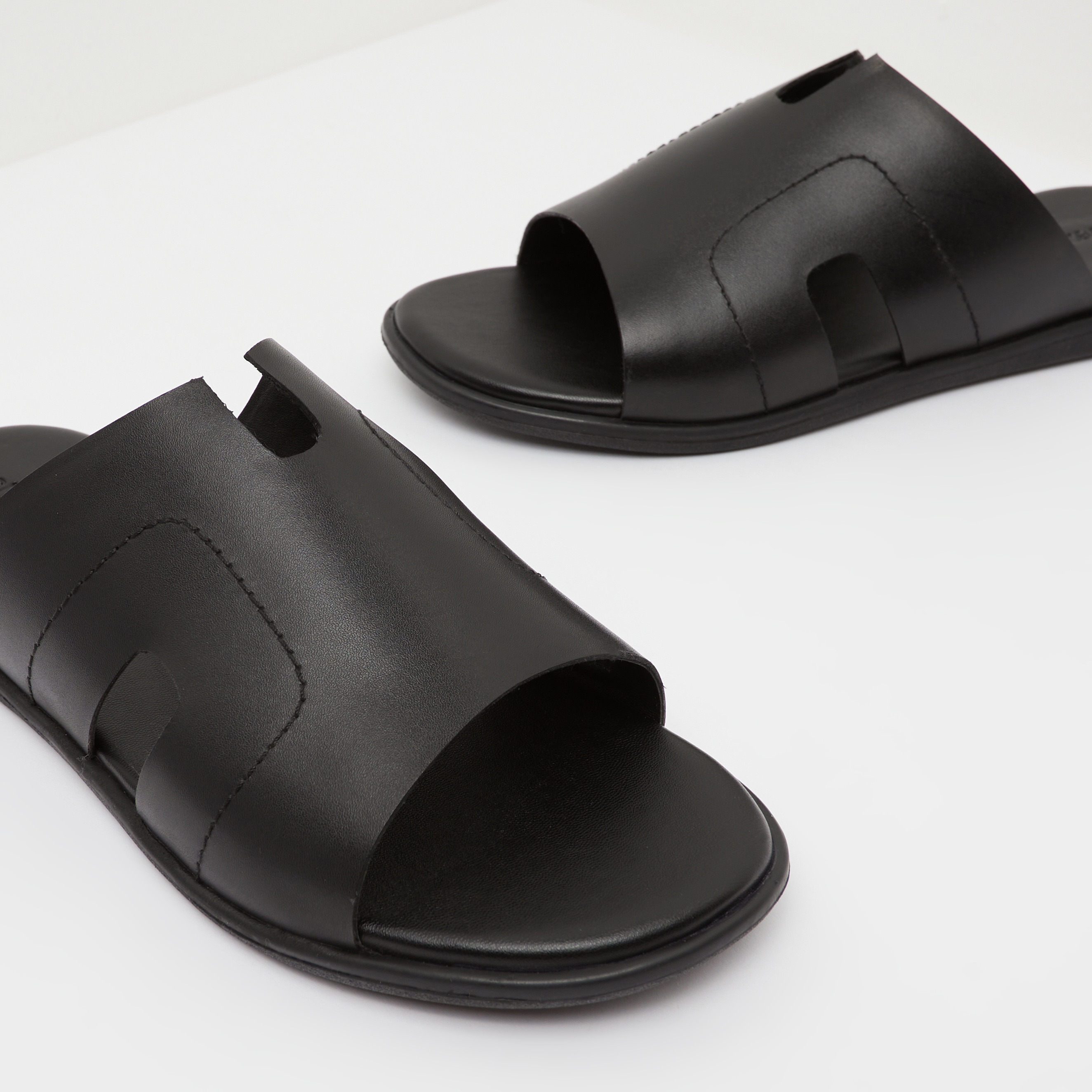 Casual store slide sandals