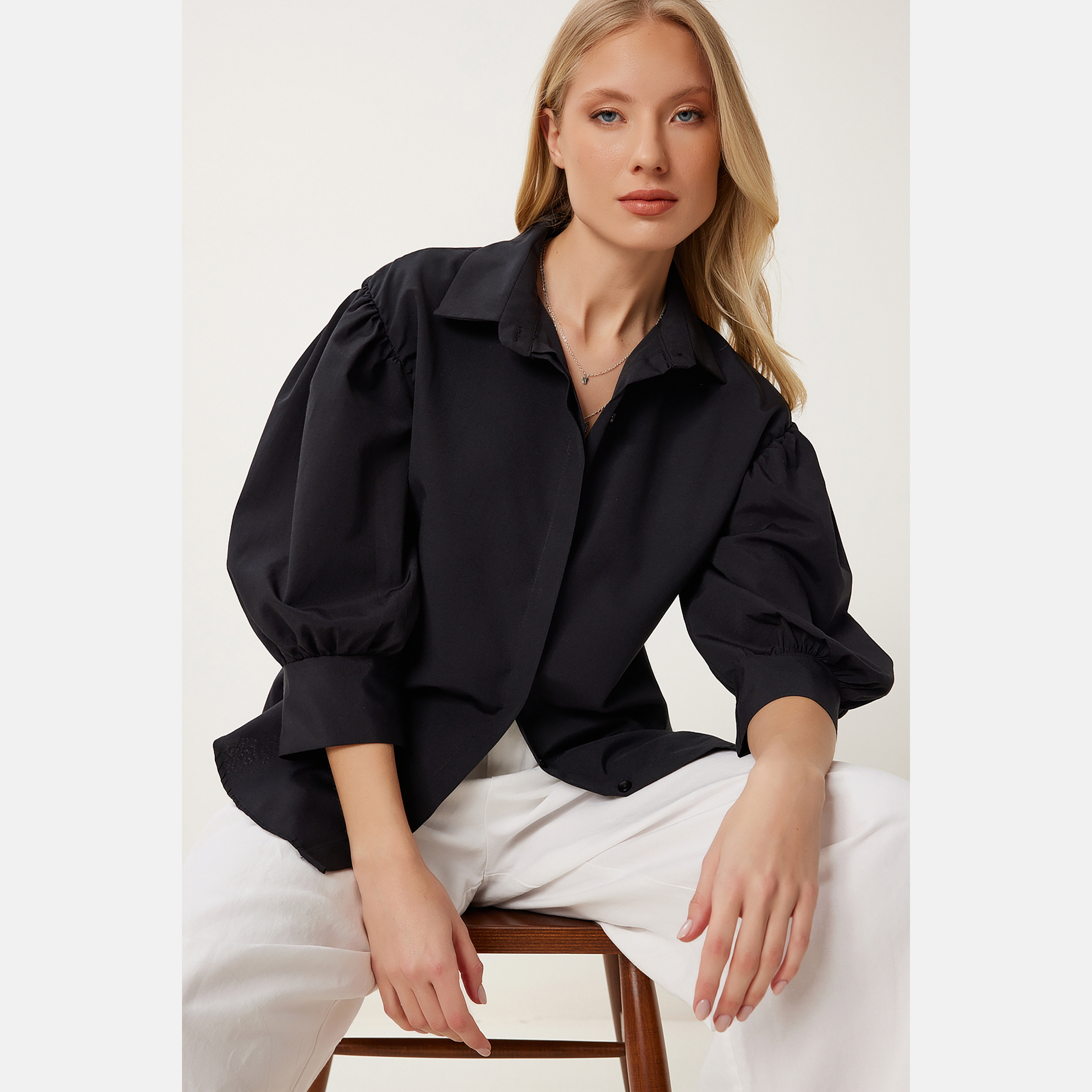 قميص نسائي ذو ياقة إسطنبول من إسطنبول-women-clothing-shirtsandblouses-shirts-image-2