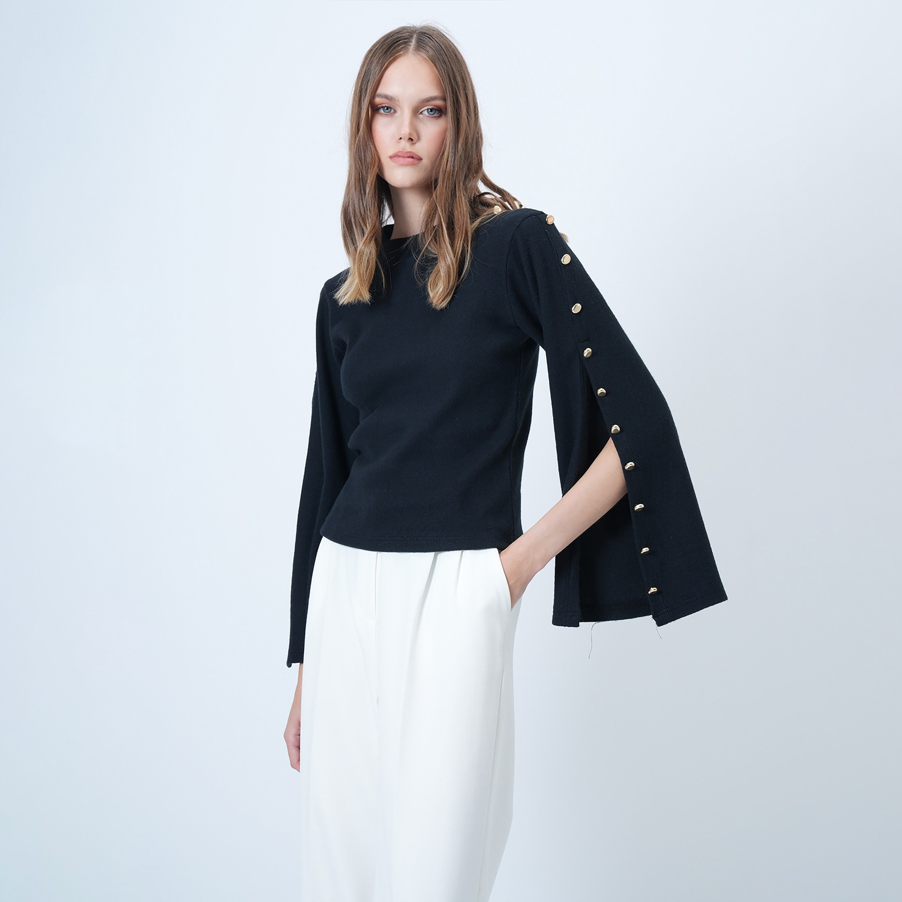 تريند ألاجاتي ستايل توب نسائي أسود بأضلاع وأكمام متسعة-women-clothing-shirtsandblouses-blouses-image-3