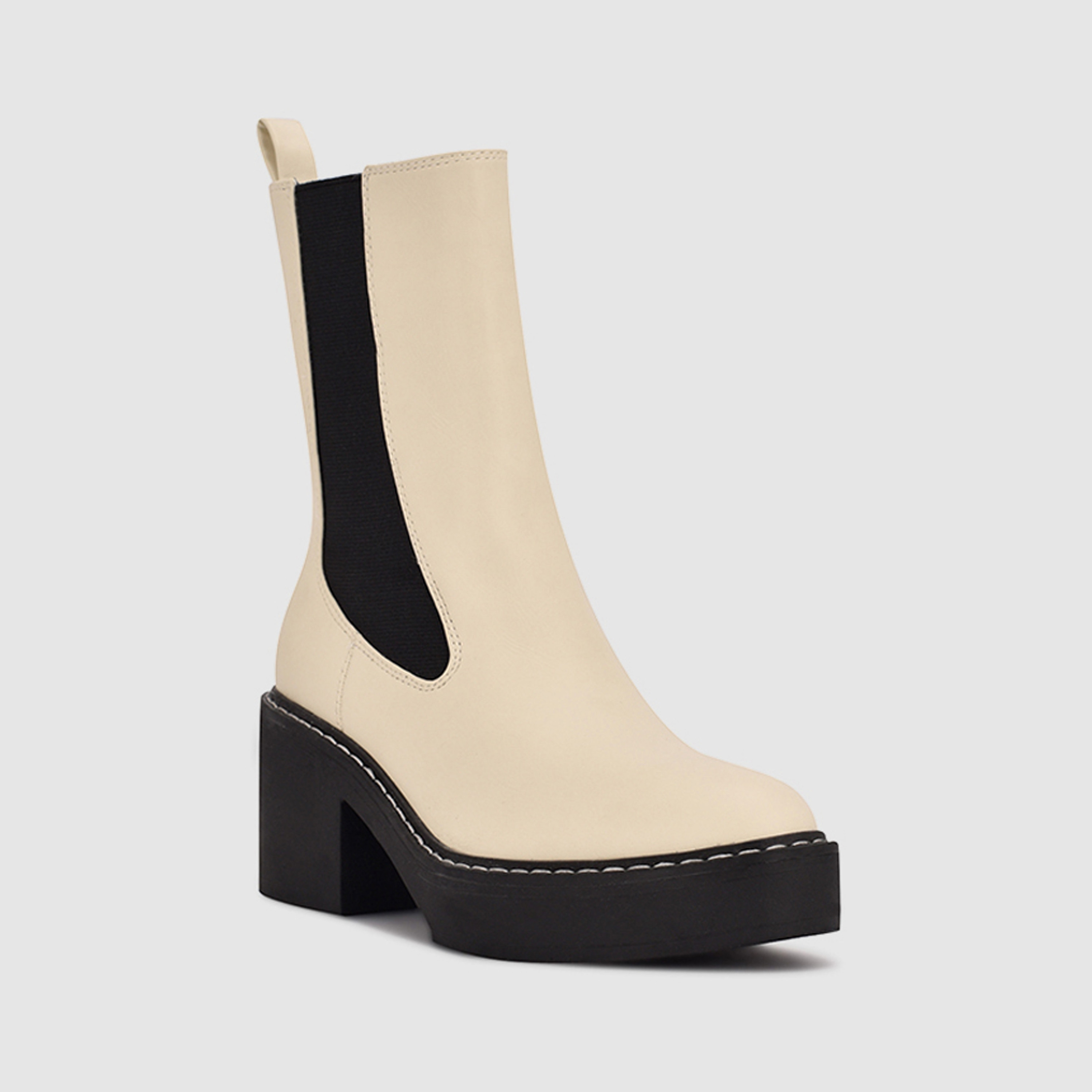 حذاء تشيلسي بكعب سميك سهل الارتداء للنساء من ناين ويست | wnDOLEAS3-women-shoes-boots-image-1