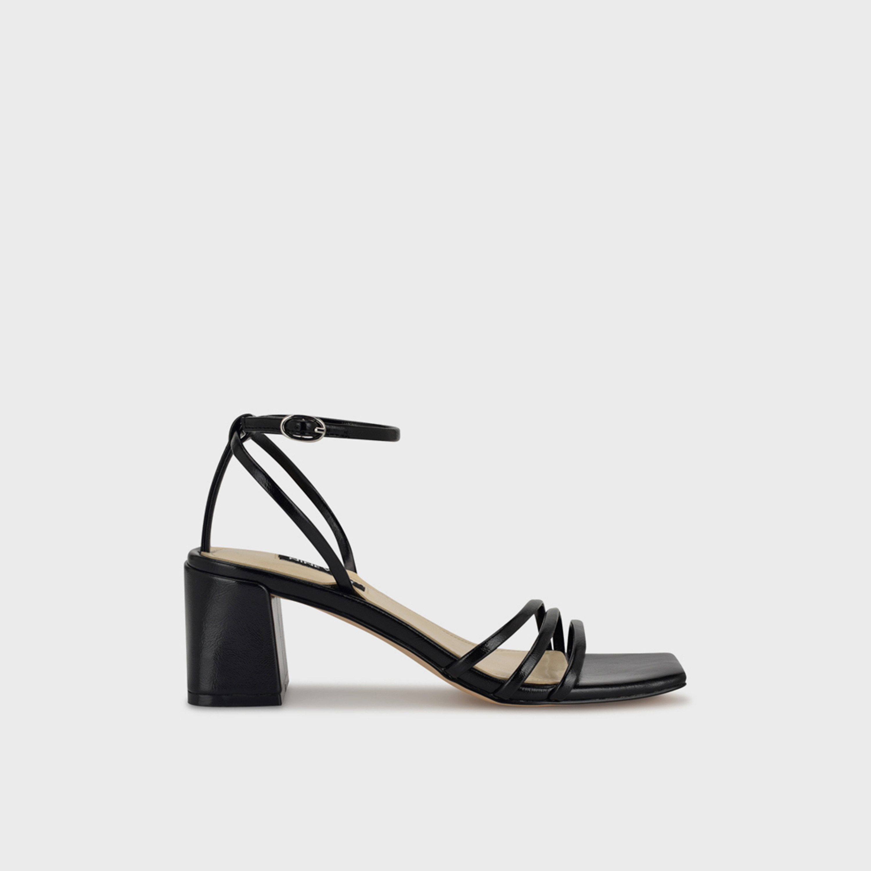 ناين ويست -  حذاء نسائي بكعب عريض مزودة بإبزيم | wnEMBAE3-women-shoes-sandals-heeled-image-1