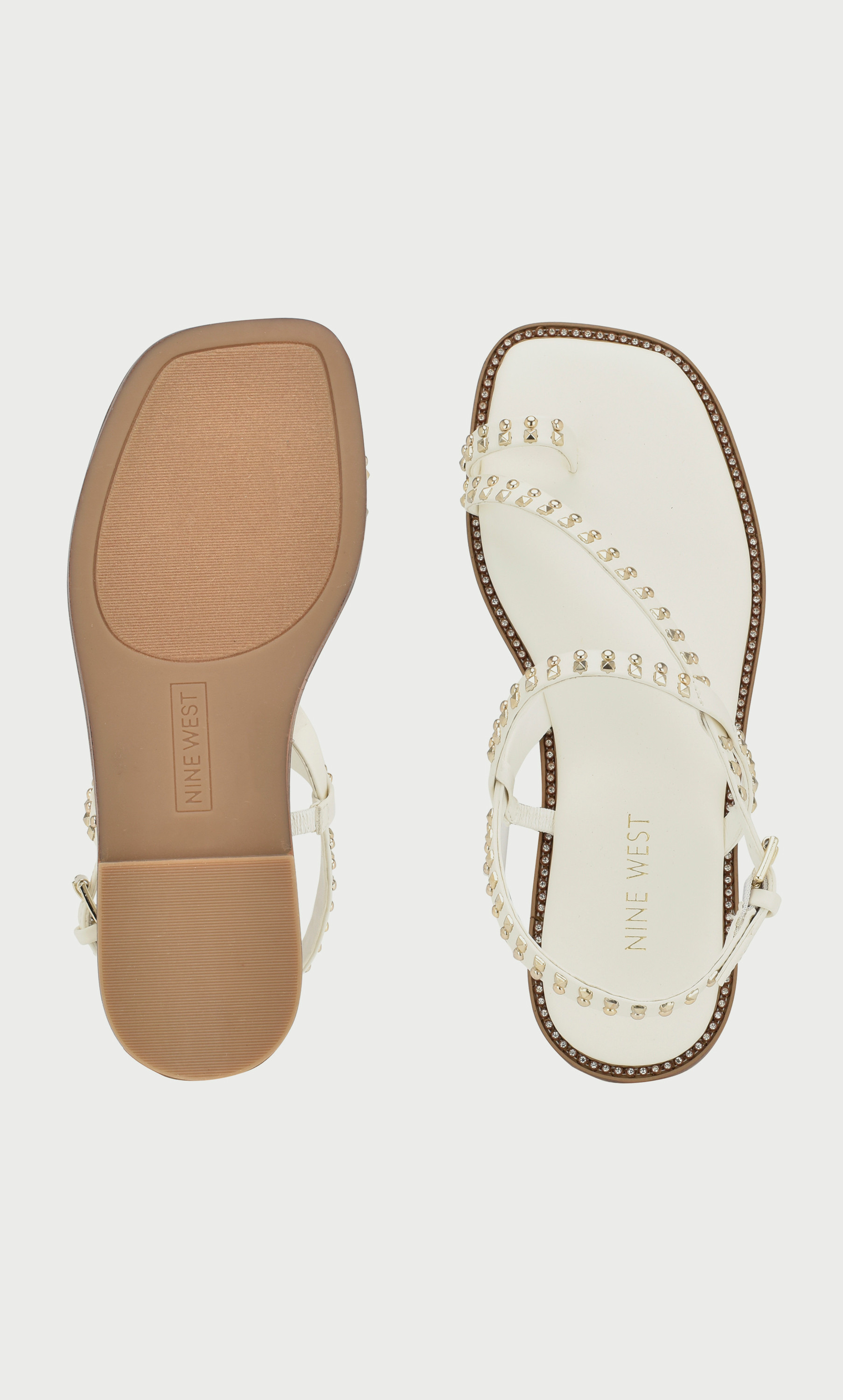 صندل للنساء مع حلقة عند اصبع القدم بإغلاق إبزيم من ناين ويست  wnEMBRA3-women-shoes-sandals-flats-image-10
