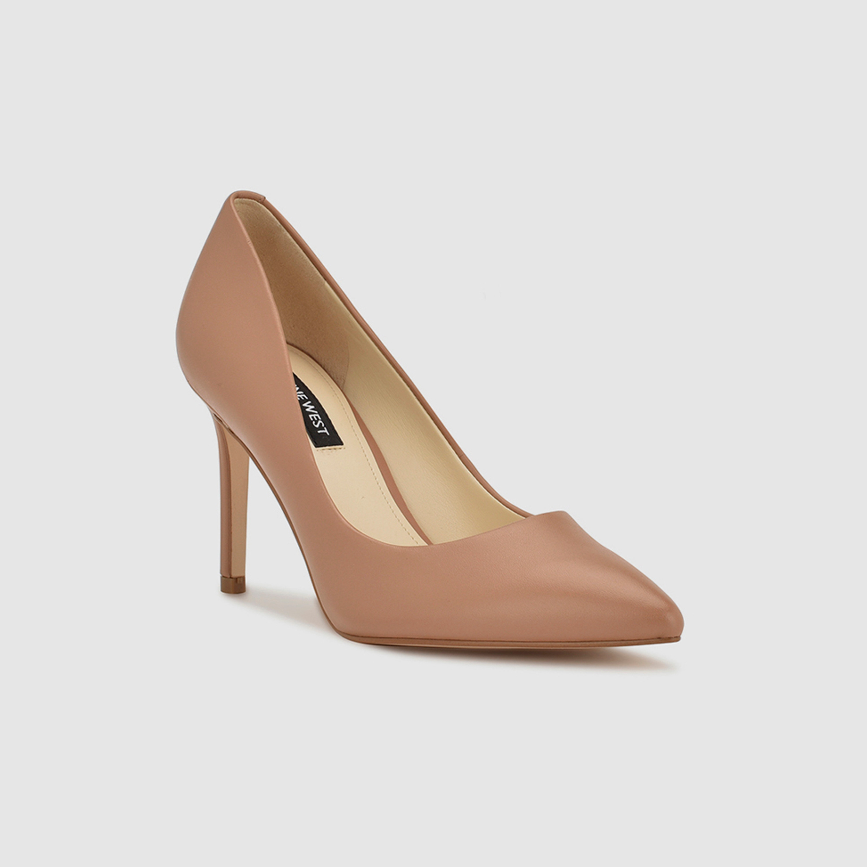 حذاء بكعب ستيليتو سهل الارتداء للنساء من ناين ويست | wnEZRA-SS23-women-shoes-heels-image-1