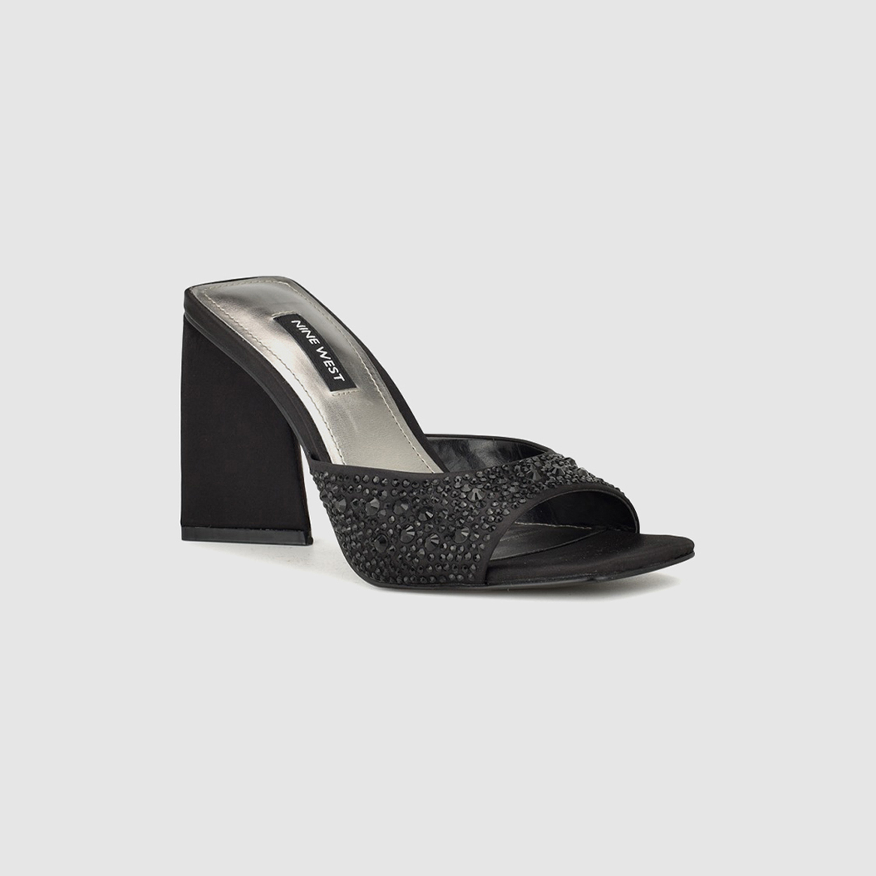 حذاء بكعب عريض سهل الارتداء للنساء من ناين ويست | wnYOUGOS2-women-shoes-heels-image-1